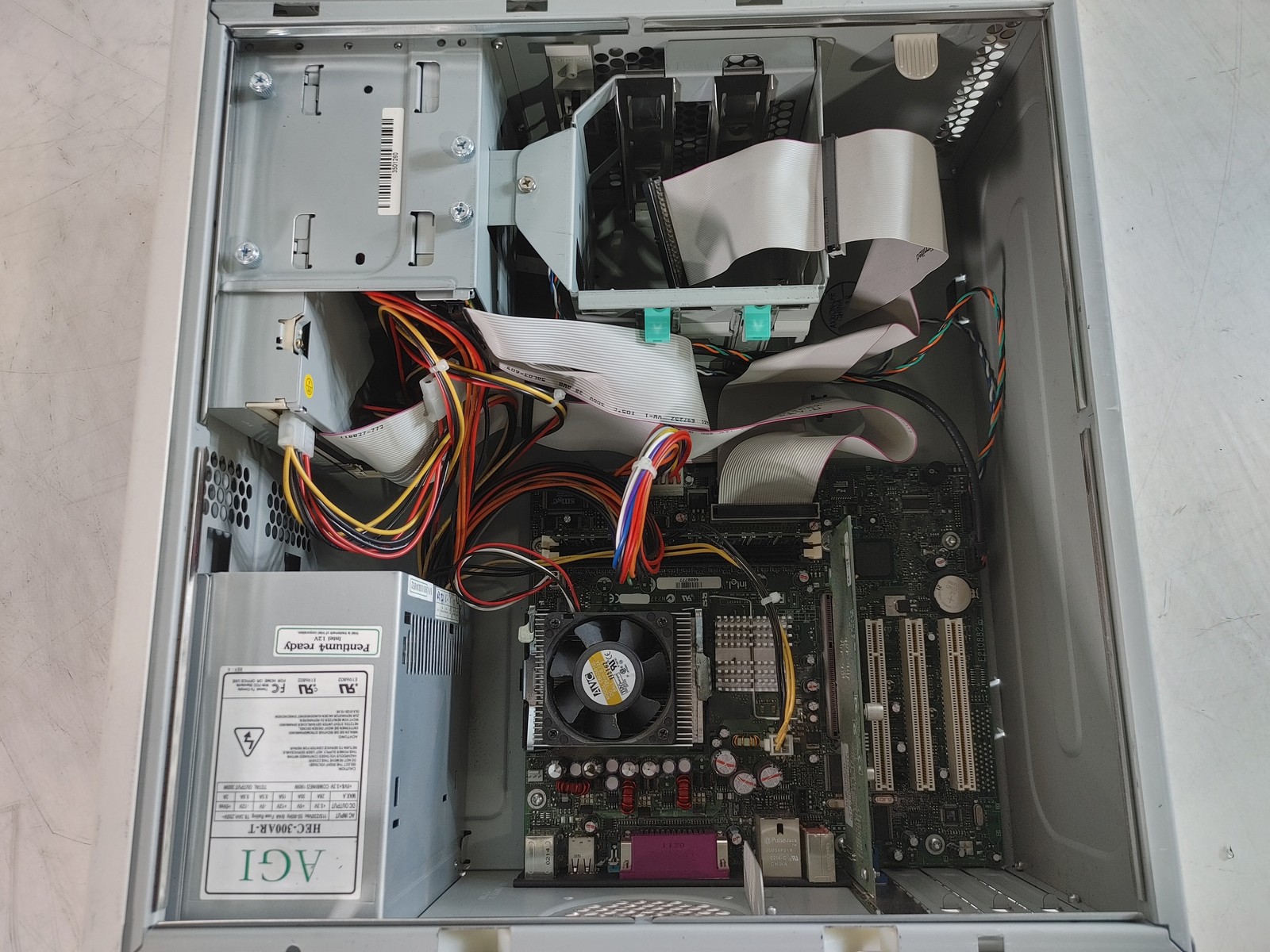 Vintage Gateway EL2 500L Intel Pentium 4 1.5 GHz 512 MB SDRAM Desktop