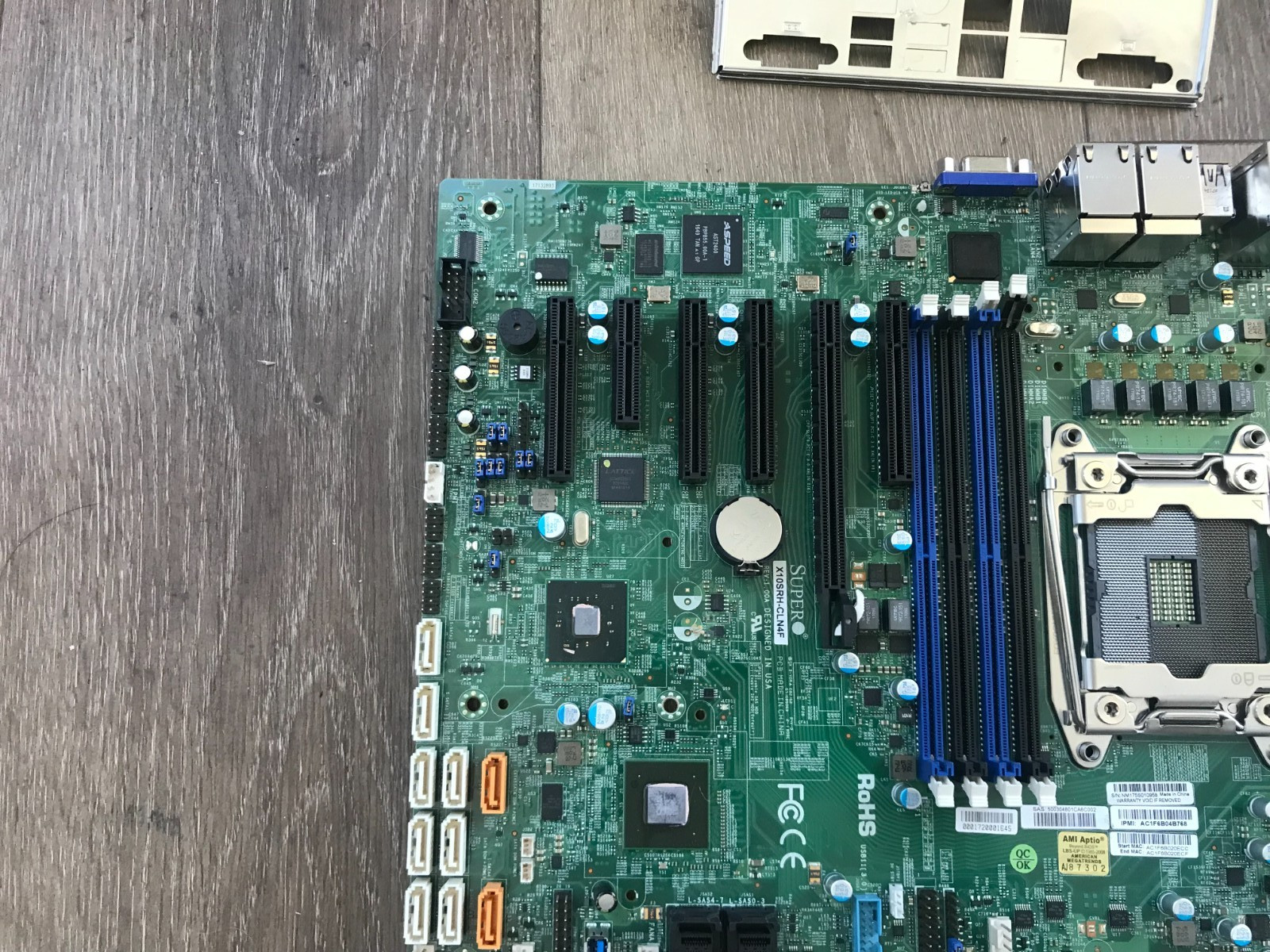 Supermicro X10SRH-CLN4F LGA 2011/Socket R Server Motherboard