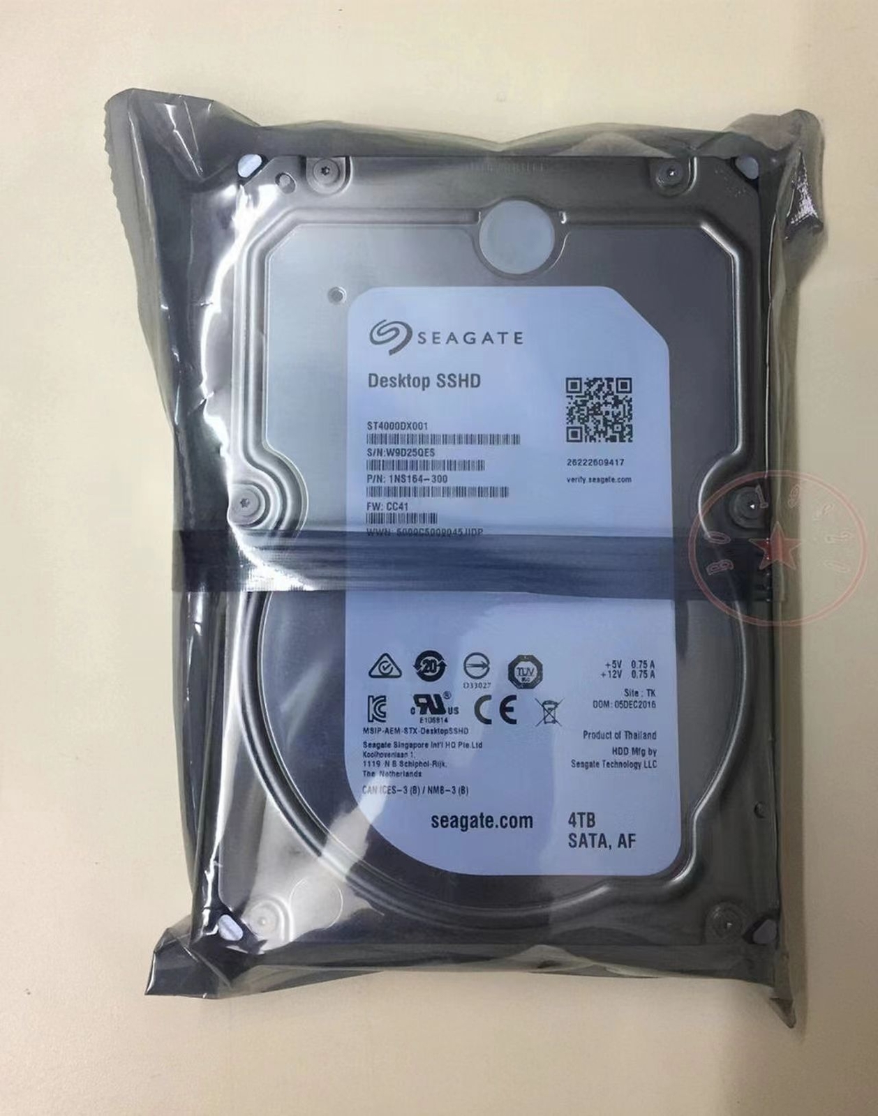New Seagate ST4000DX001 4TB MLC/8GB 64GB SATA III 3.5″ HDD SSD Hybrid Hard Drive