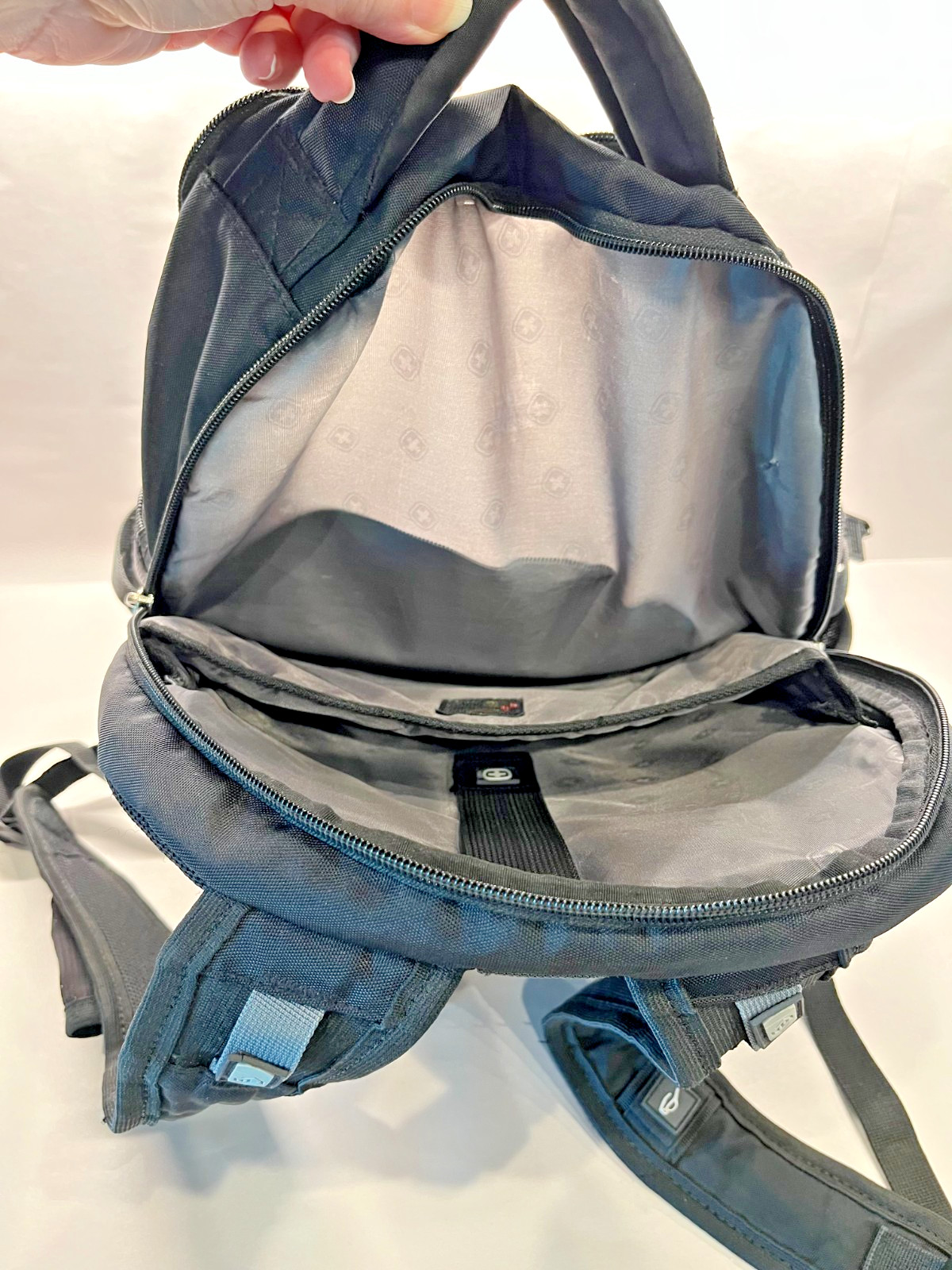 Swiss Gear Travel Laptop Backpack Airflow Padding Multi Compartment Black