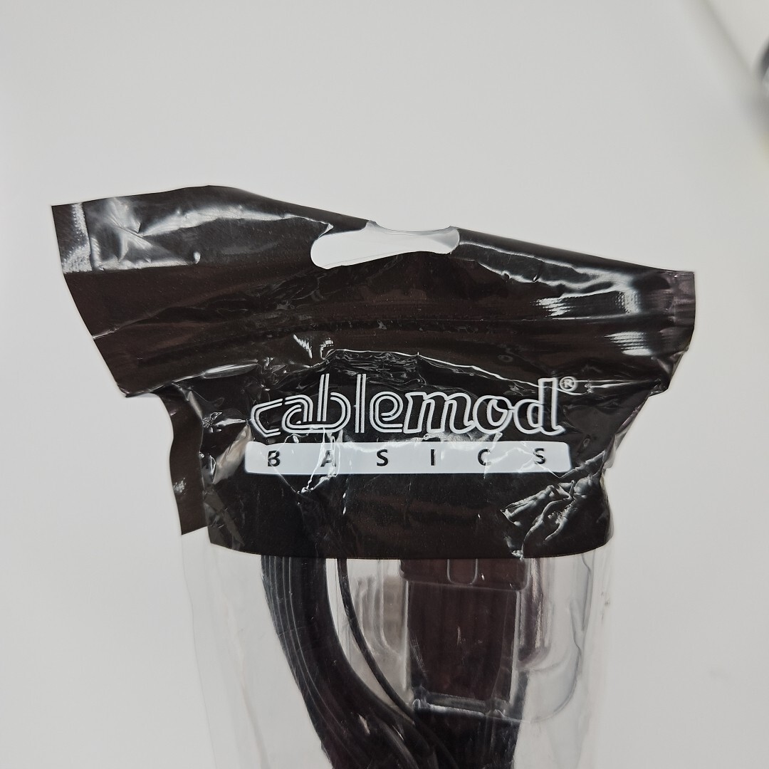 cablemod c series 12VHPWR PCI-e Cable 16p to 4 X 8p