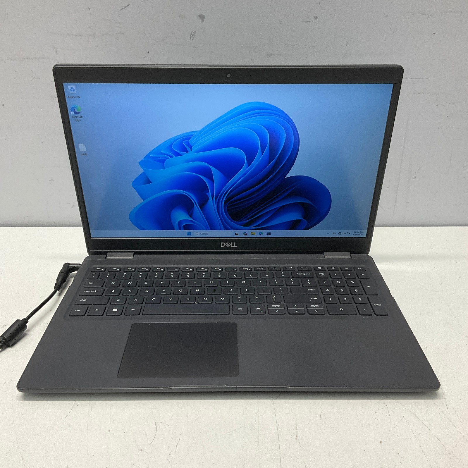 Dell Latitude 15.6″ 3510 Intel i5-10210U @ 1.60GHz 8GB DDR4 RAM 256GB SSD Win11
