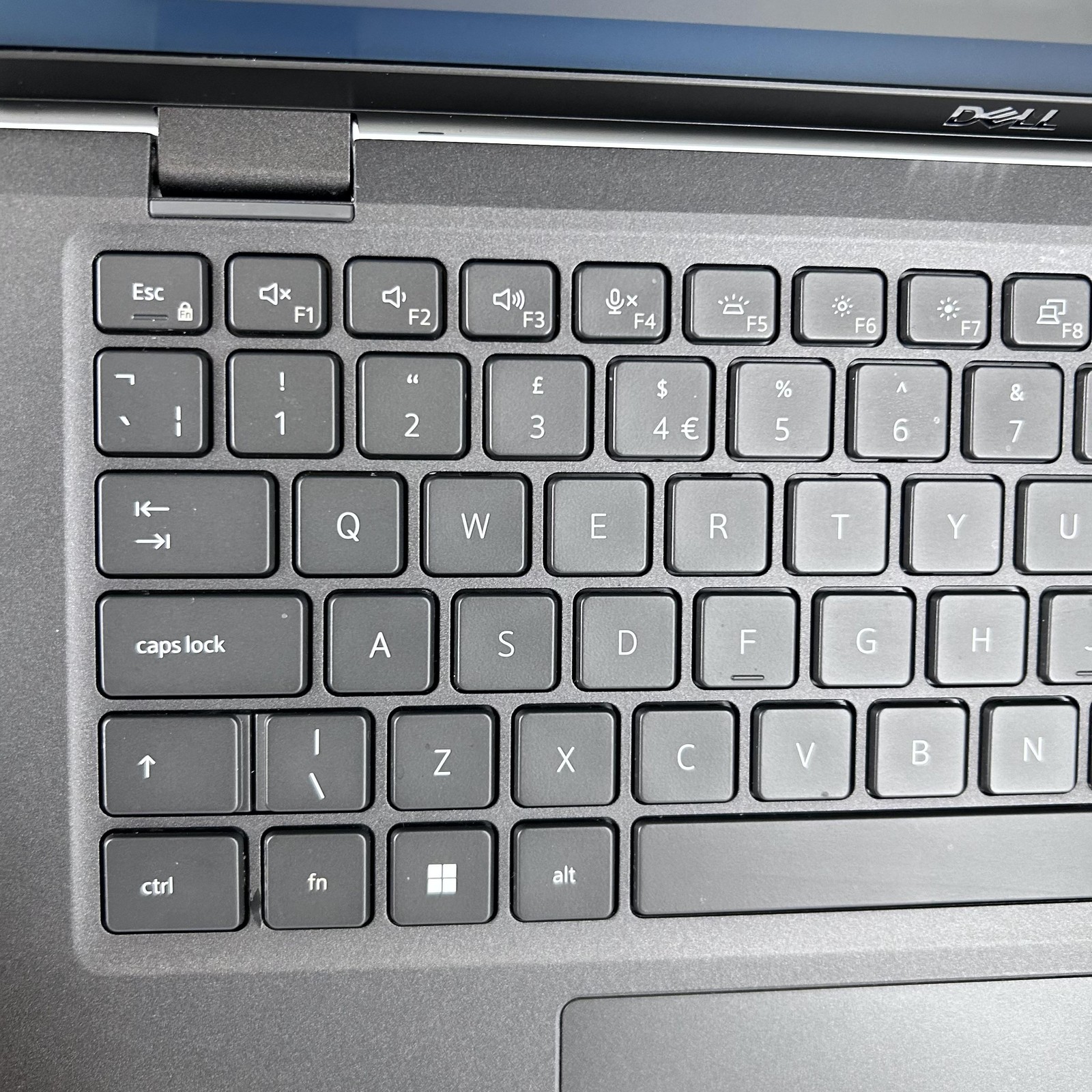 Dell Latitude 7430 14 Gray FHD 1.8 GHz i7-1265U 16GB 512GB Bilingual Keyboard