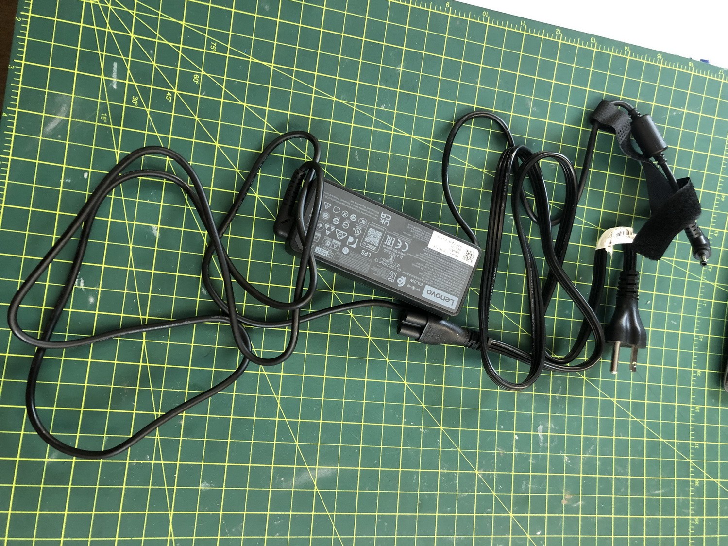 Lenovo IdeaPad Flex 5 16ABR8 65W 20.0V AC Power Adapter PA-1650-74 5A11H02891