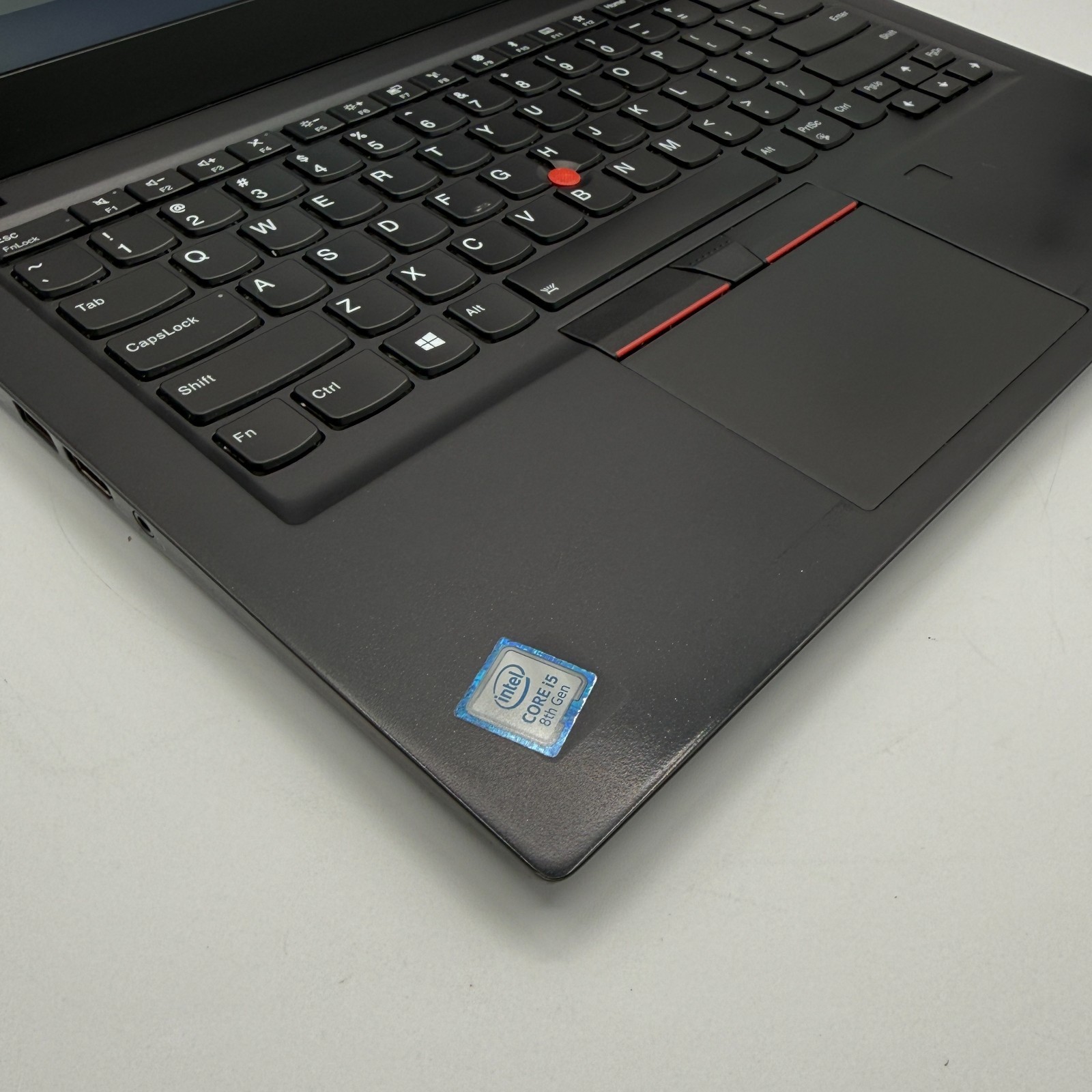 Lenovo ThinkPad T490s 14″ i5-8265U 8GB RAM 256GB SSD Win11 Pro Fingerprin Fair