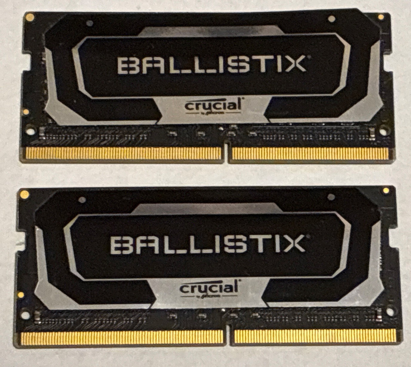 Crucial Ballistix 16GB PC4 DDR4 SDRAM SO-DIMM 3200MHz (PC4-25600) BL8G32C16S4B