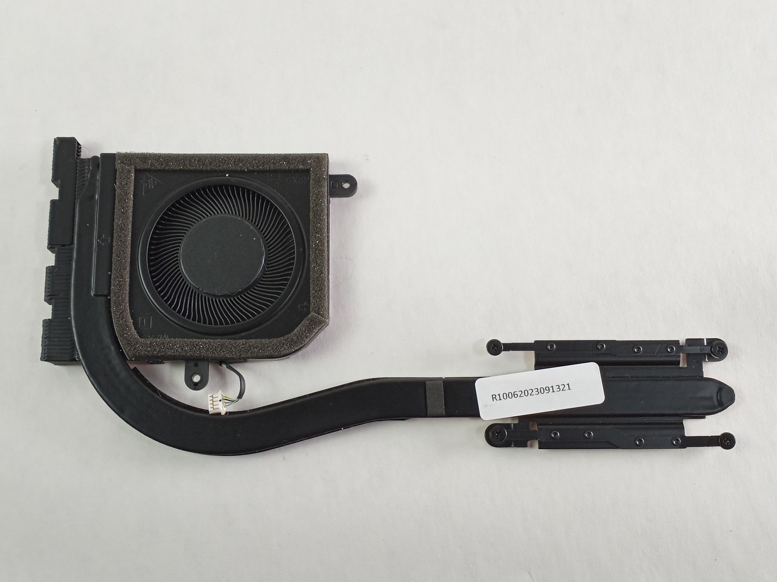 Dell Latitude 5430 4-Pin BGA 1744 CPU Fan with Heatsink V0N0P