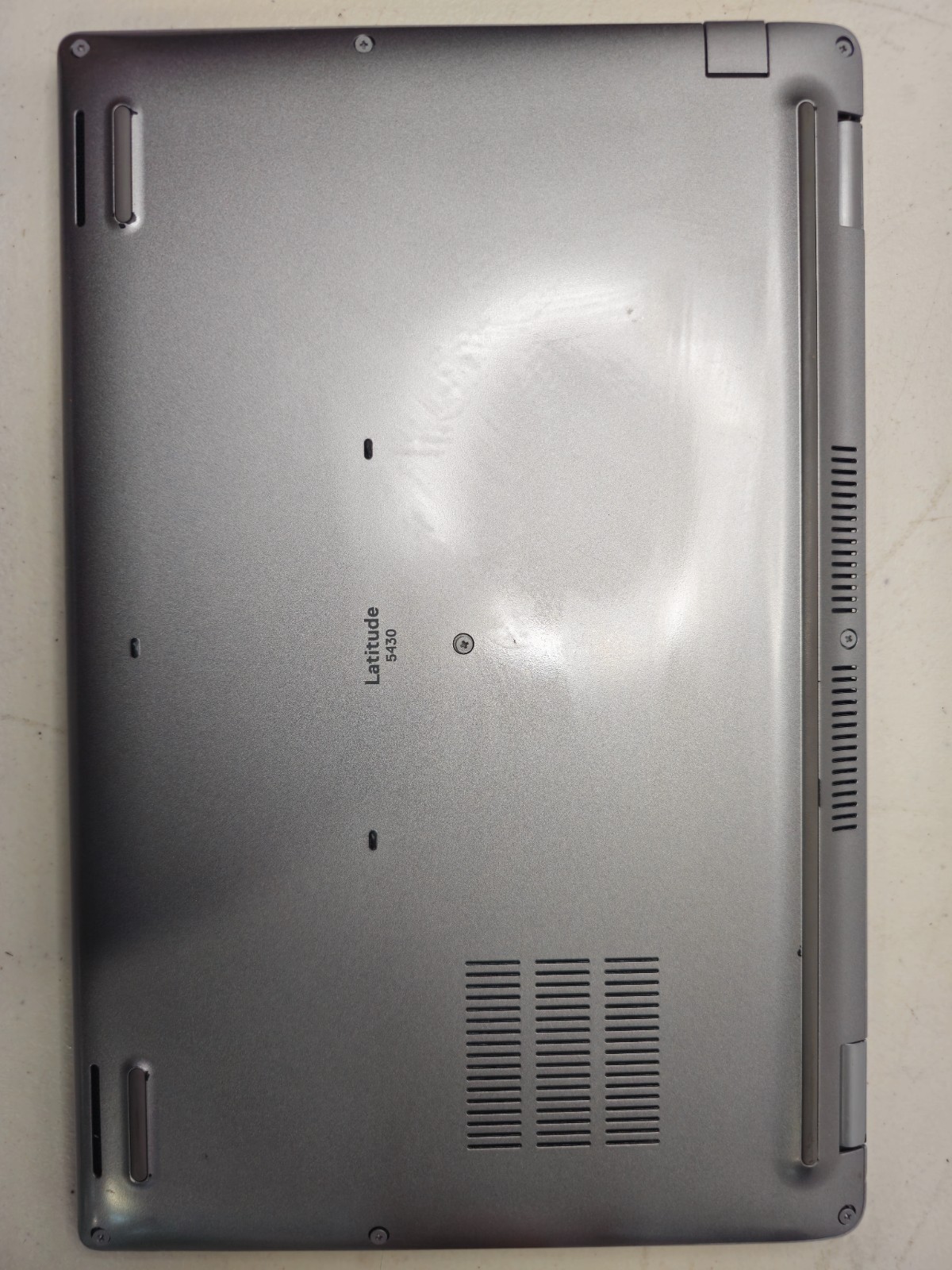 Dell Latitude 5430 i7-1255u 8GB RAM 256GB SSD Win 11 NO AC #04