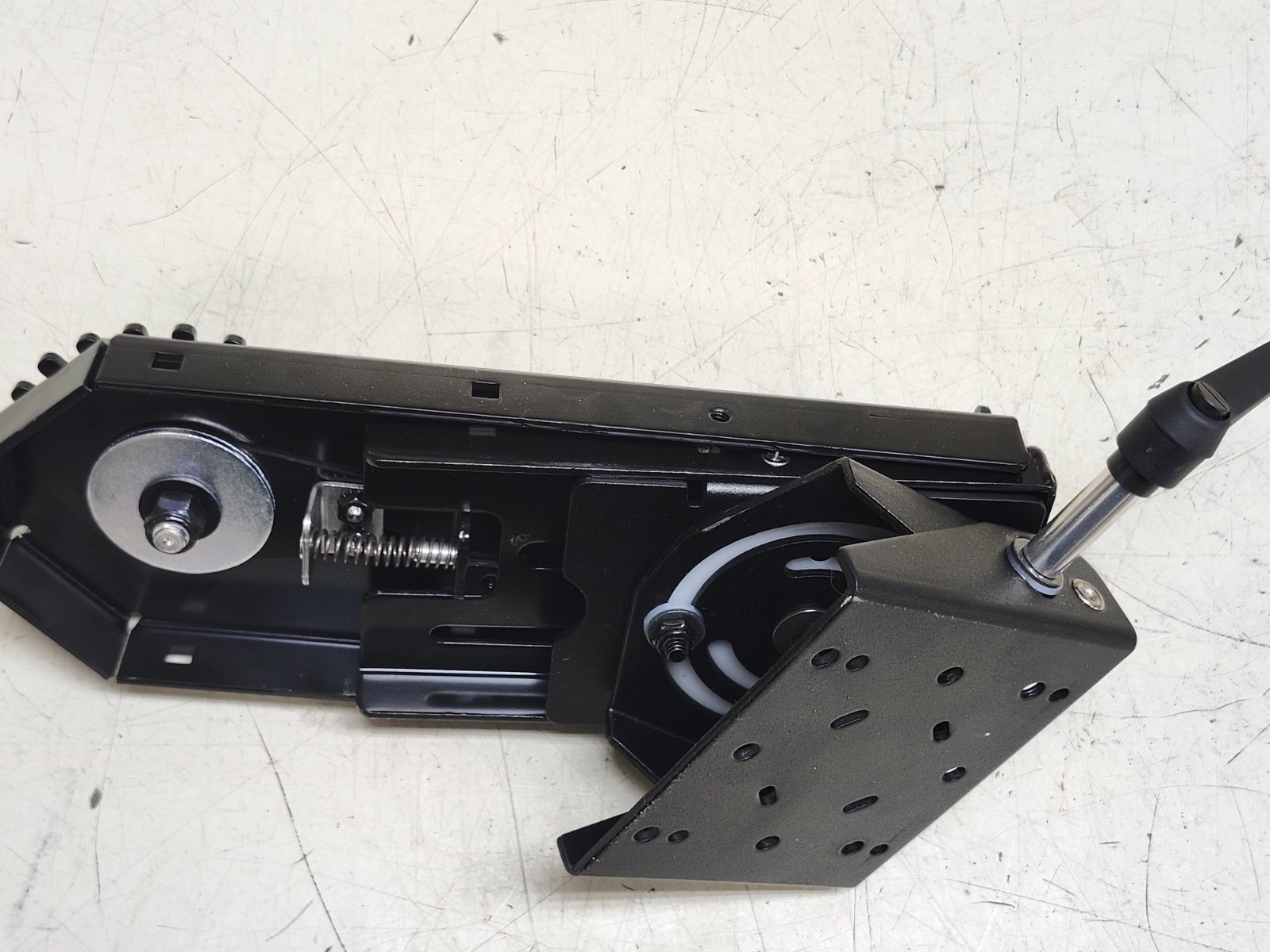Havis 11″ Slide Out Locking Swing Arm W/ Motion Device Adapter P/N: C-MD-119