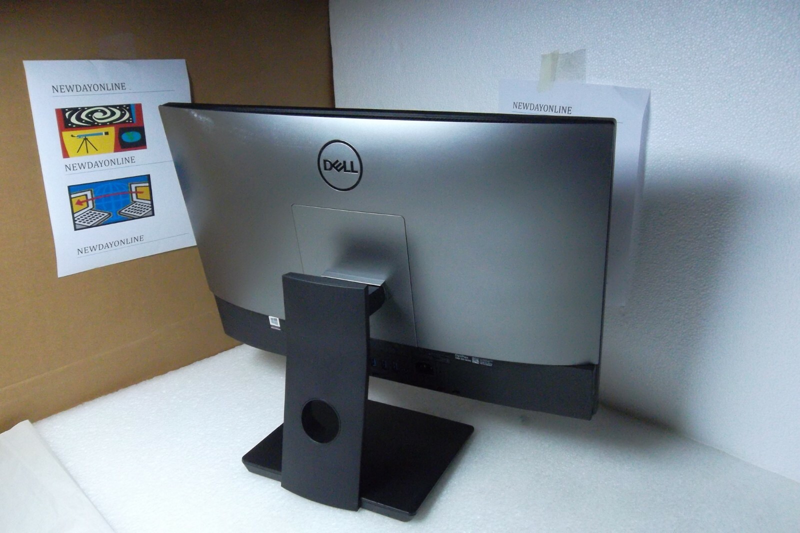 Dell Optiplex 7460 AIO Intel i7-8700 3.2GHz 32GB Webcam 750GB Wi-Fi 1080p Touch