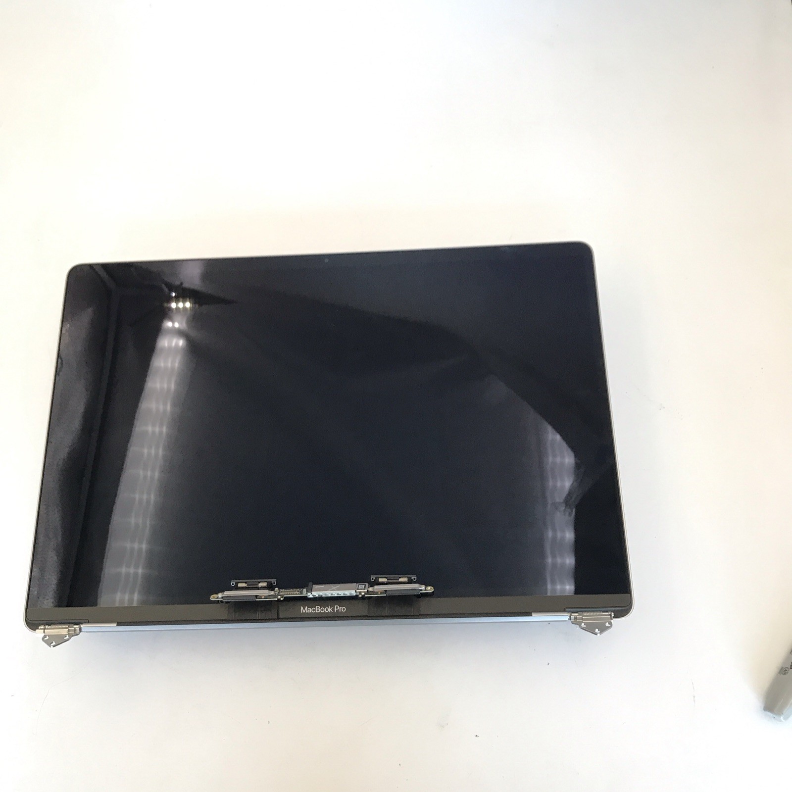 OEM Genuine Apple Macbook Pro 16″ A2141 LCD Display Assembly Gray