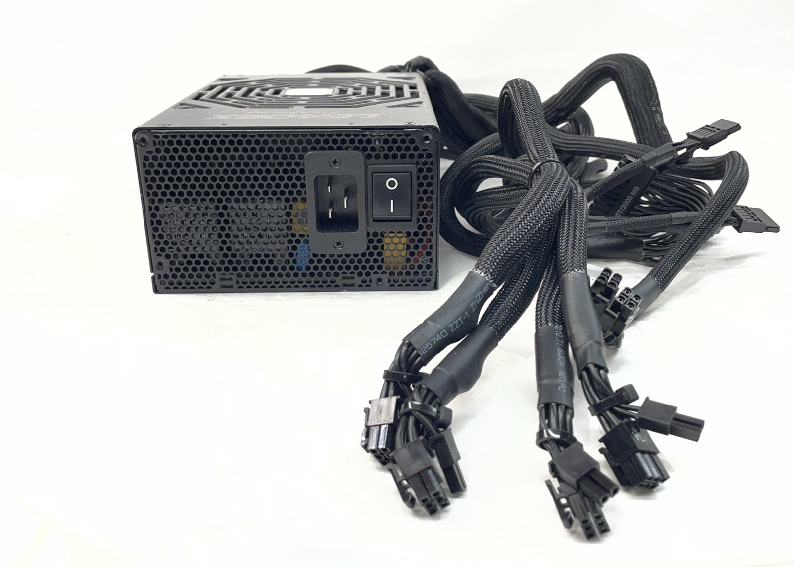 Super Flower Leadex Titanium 1600W 80+ ATX 3.1 Modular SF-1600F14HT Power Supply