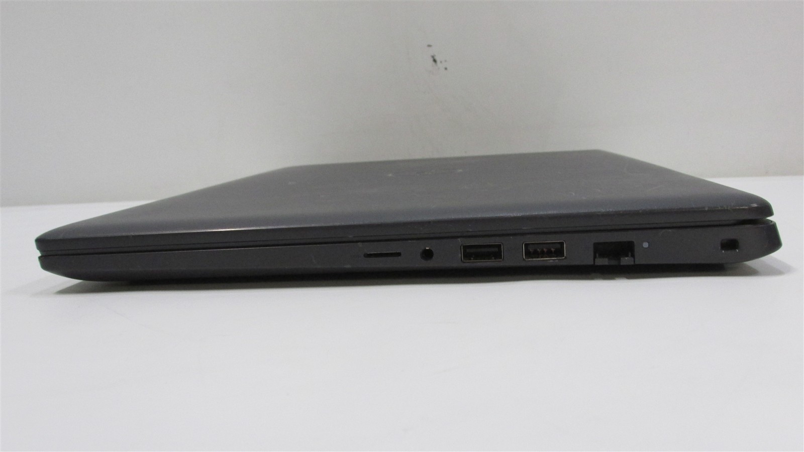 Dell Latitude 3510 i5-10210U 1.6GHz 16GB RAM 250GB SSD 15.6″ Win11 Pro DMG/SPOTS