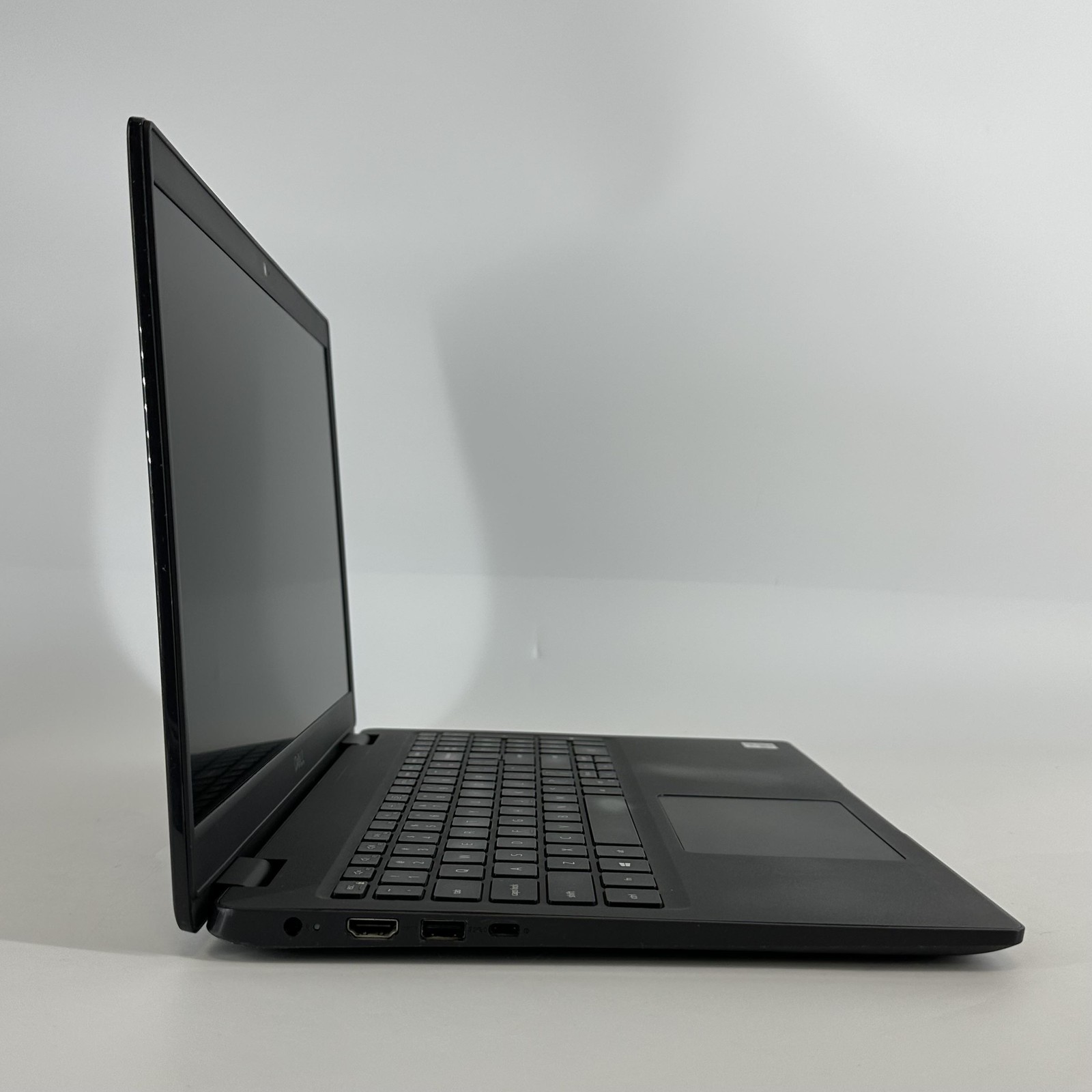 Dell Latitude 3510 15.6 Gray FHD i7-10510U 1.80GHz 16GB RAM 256GB SSD Good
