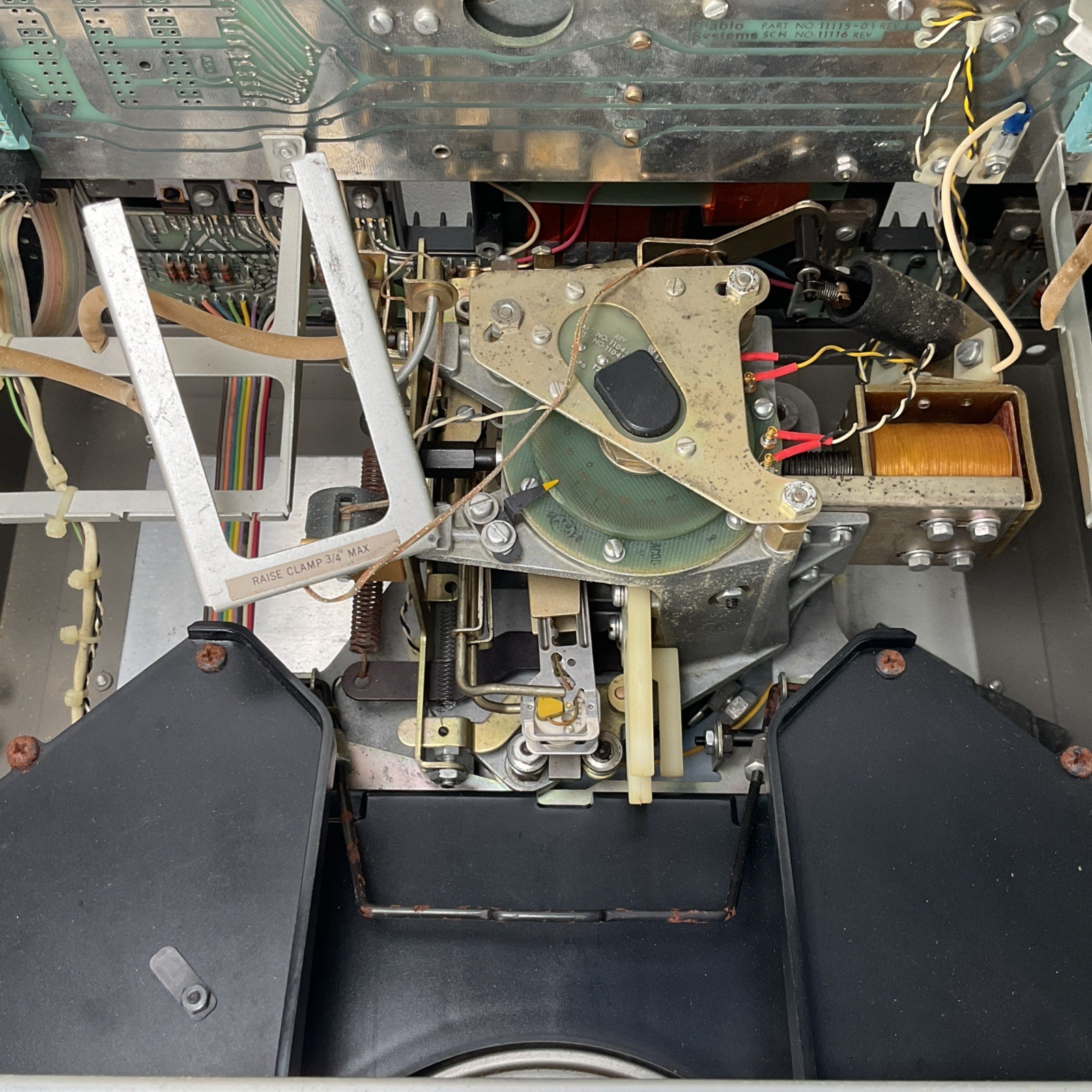 Disable Systems Inc. Series 30 Disk Drive 33F G5 Vintage Computing