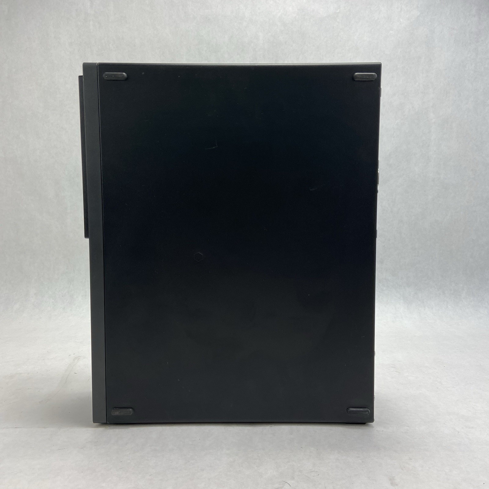 Lenovo ThinkCentre M910s SFF Intel Core i5-6500 3.2GHz 8GB RAM No HDD No OS