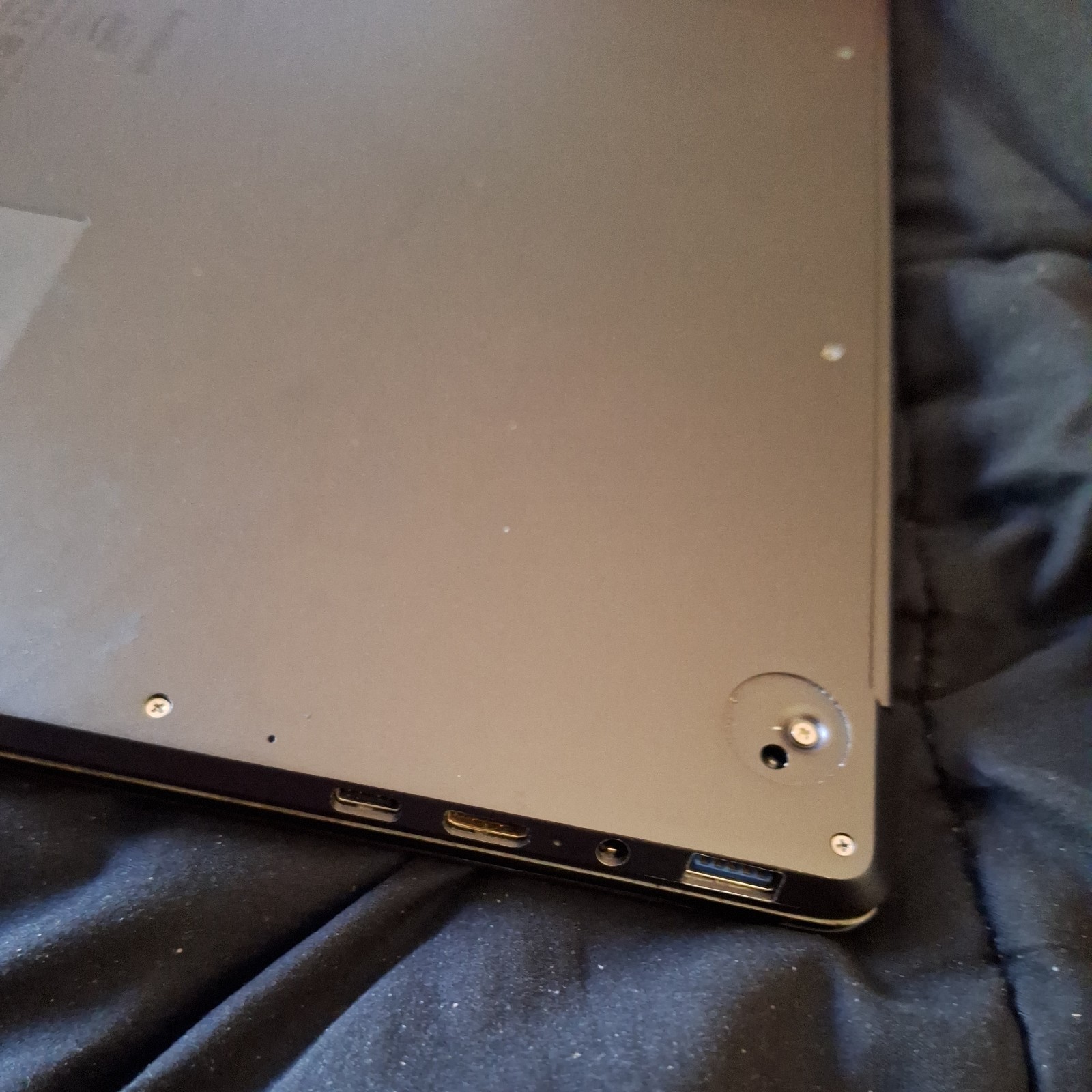 CHUWI AeroBook Laptop, 13.3” IPS Glass, Intel Core, 8GB, 256GB SSD, Win 10 Home