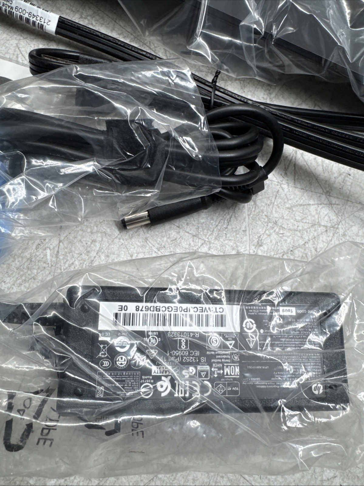 Lot of 10 HP D9Y32AA EliteBook & ProBook UltraSlim Dock 2013 US With AC Adapter