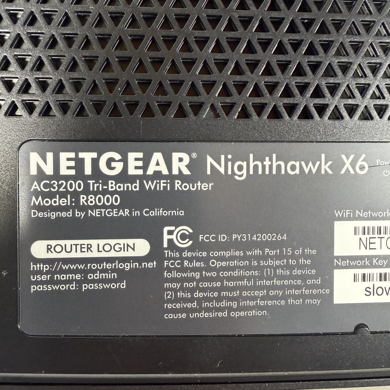 NETGEAR Nighthawk Combo: R8000 AC3200 Router + 2x EX7700 AC2200 Mesh Extenders