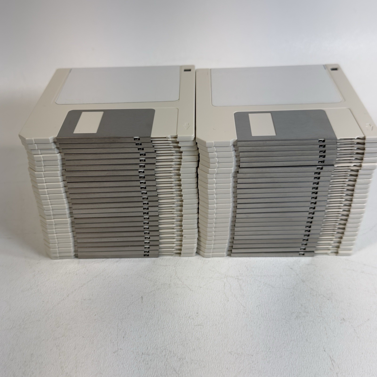 Lot of 48 Unused 3.5″ Floppy Disks -Double-Sided Double-Density (DSDD) 720KB NEW