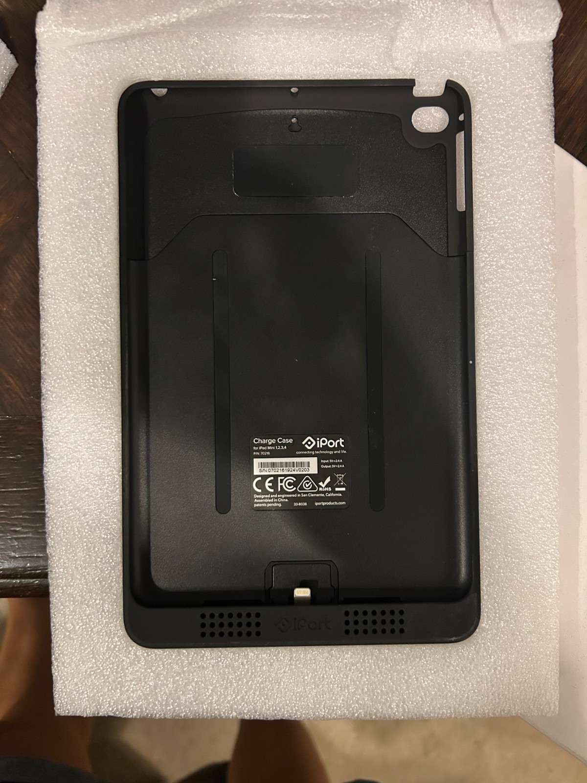 iPort charge stand 2 and case