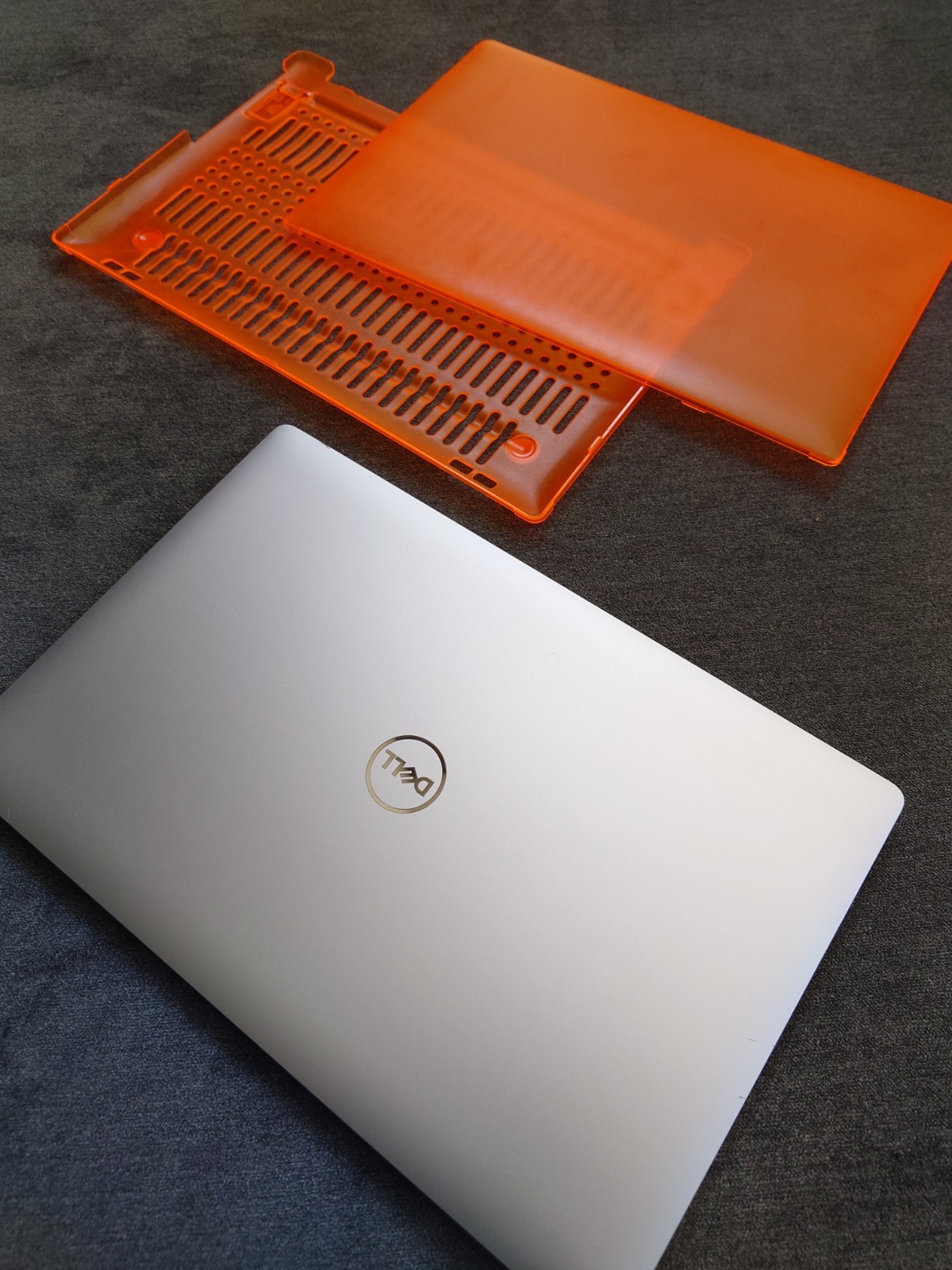 Dell XPS 15 7590 4K UHD i7-9750H 2.6GHz 16GB RAM 512GB SSD GTX 1650 WIN 11 PRO