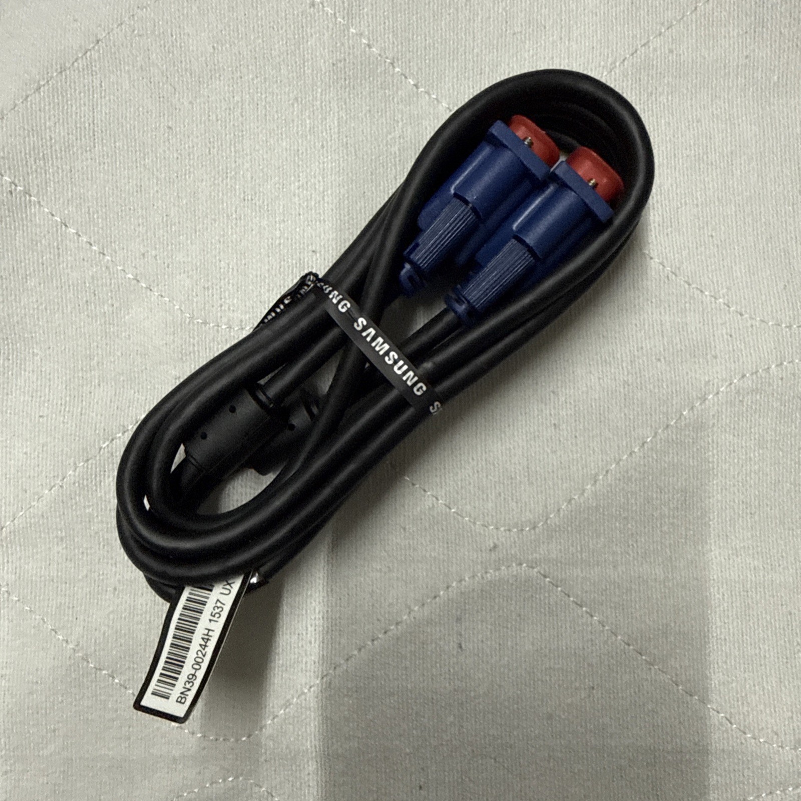 SAMSUNG 5FT HD15 MALE-TO-MALE CONNECTOR VGA SVGA D-SUB VIDEO CABLE BN39-00244H