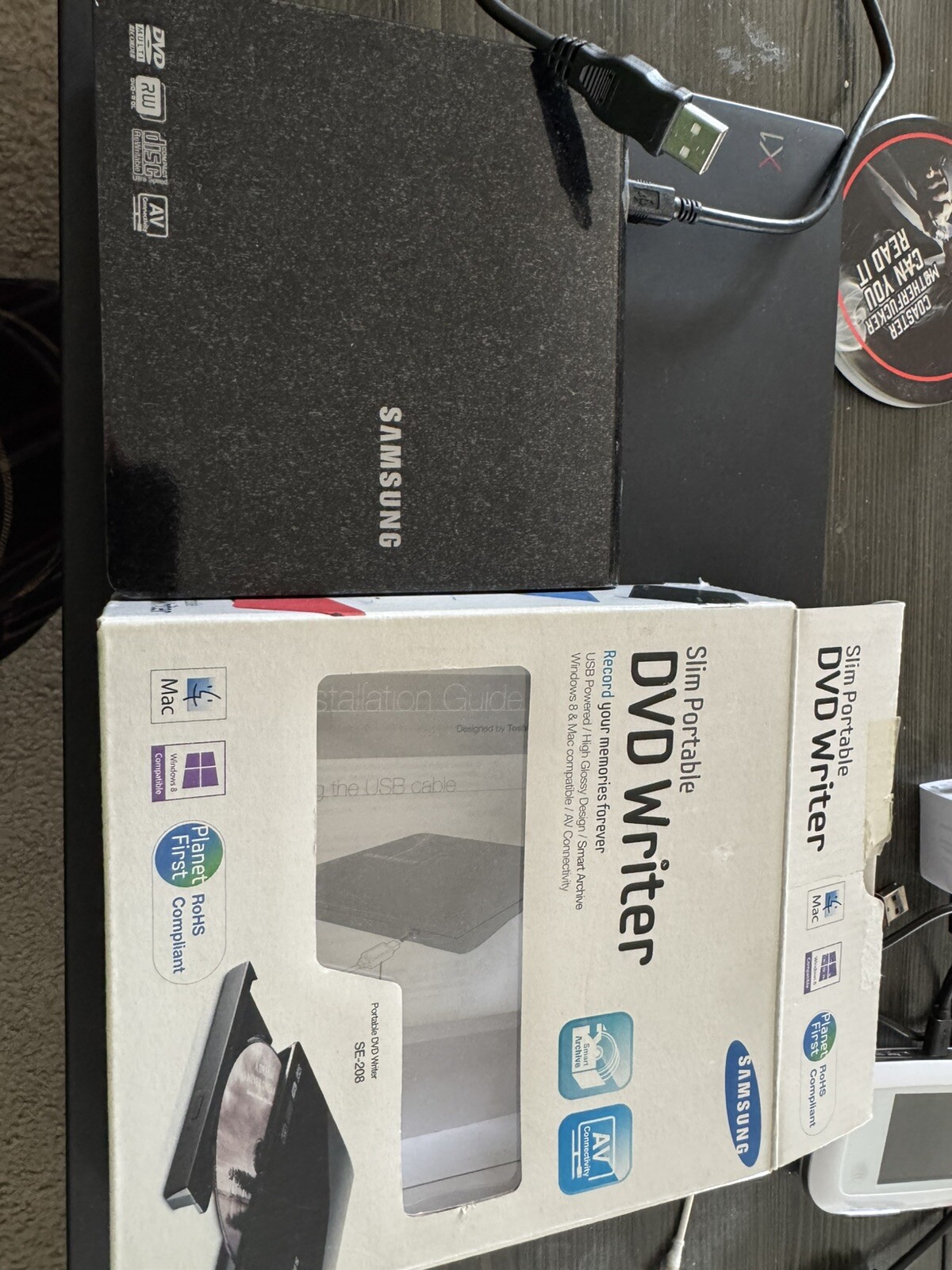 Samsung Portable DVD Writer Model SE-208DB Complete With Manual, Software & USB