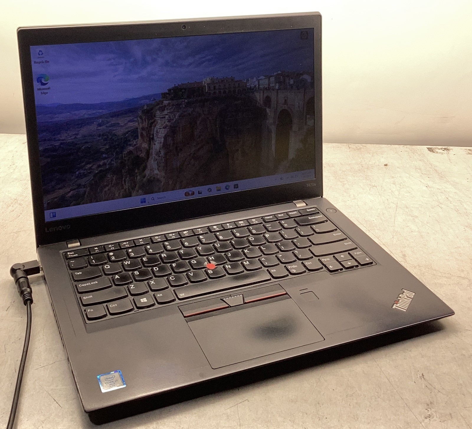 Lenovo Thinkpad T470s Core i7-6600U @ 2.60GHz 12GB RAM 512GB SSD *BAD BATTERY*