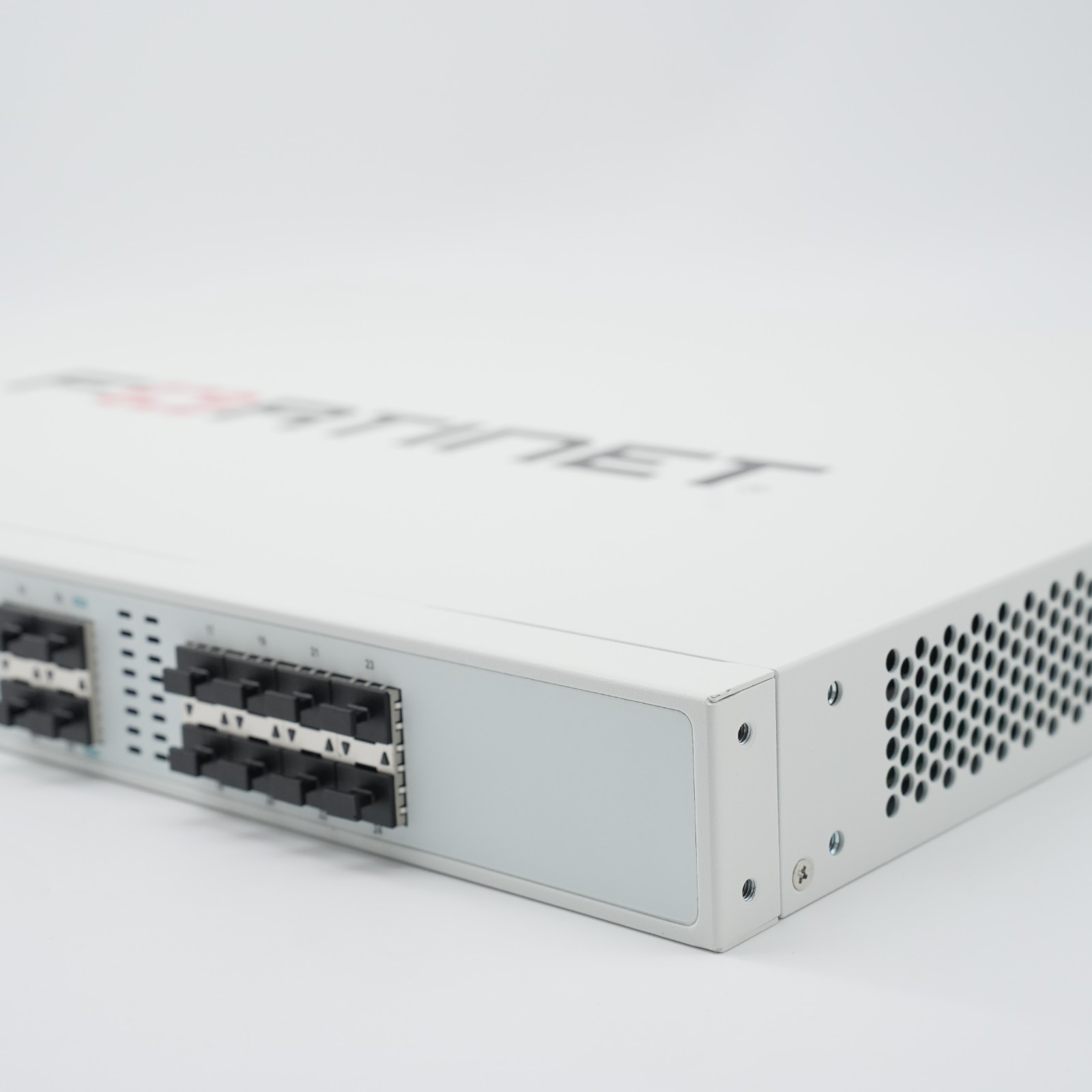 Fortinet FortiGate 200F FG-200F Firewall Security Appliance Tested Working Japan