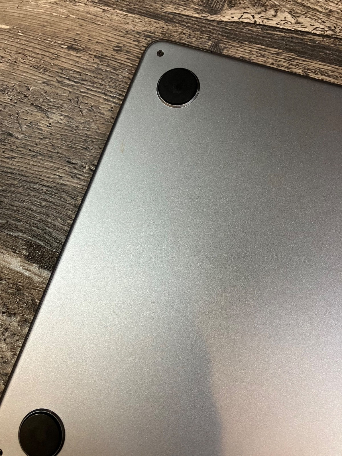 Apple MacBook Air 2022 13″ – M2 8 CPU / 8 GPU | 16GB RAM 256GB SSD *