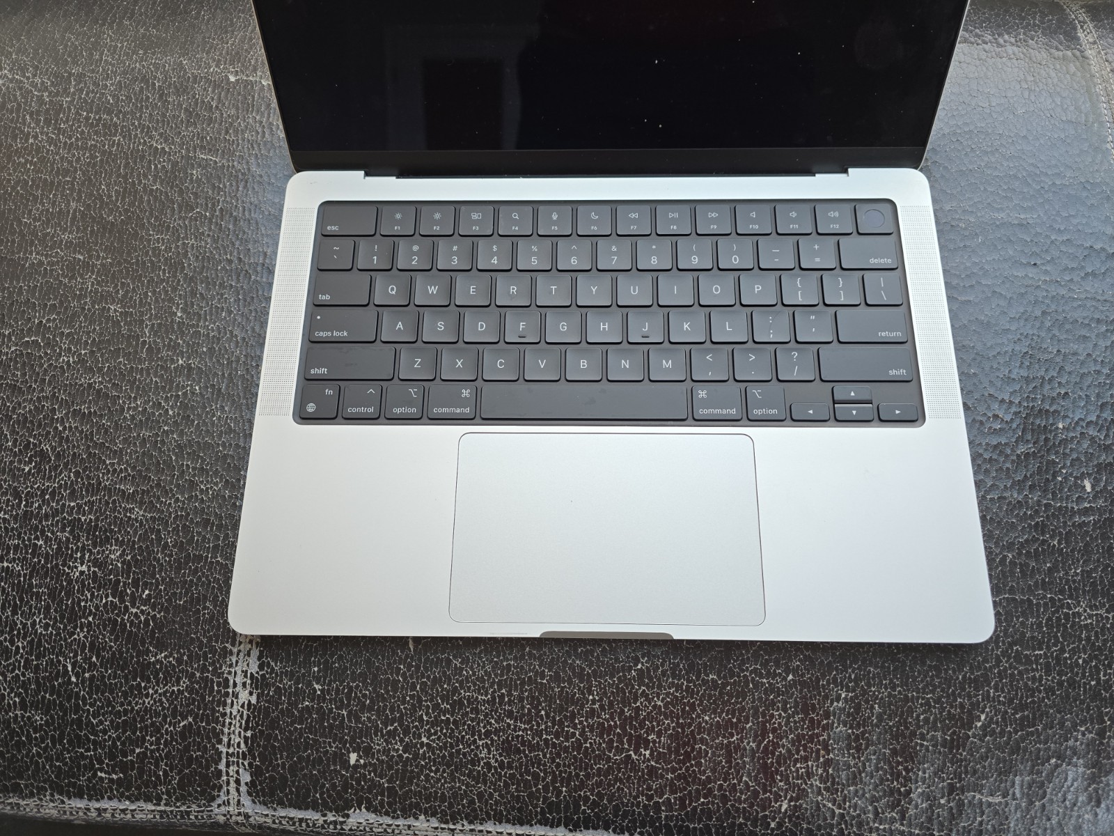 Macbook Pro A2992 Good LCD Screen 14″, Grade A Silver Apple ID for Parts