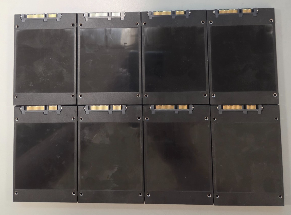 LOT OF 8 SanDisk Z400s 128GB 2.5″ SATA SSD SD8SBAT-128G-1012