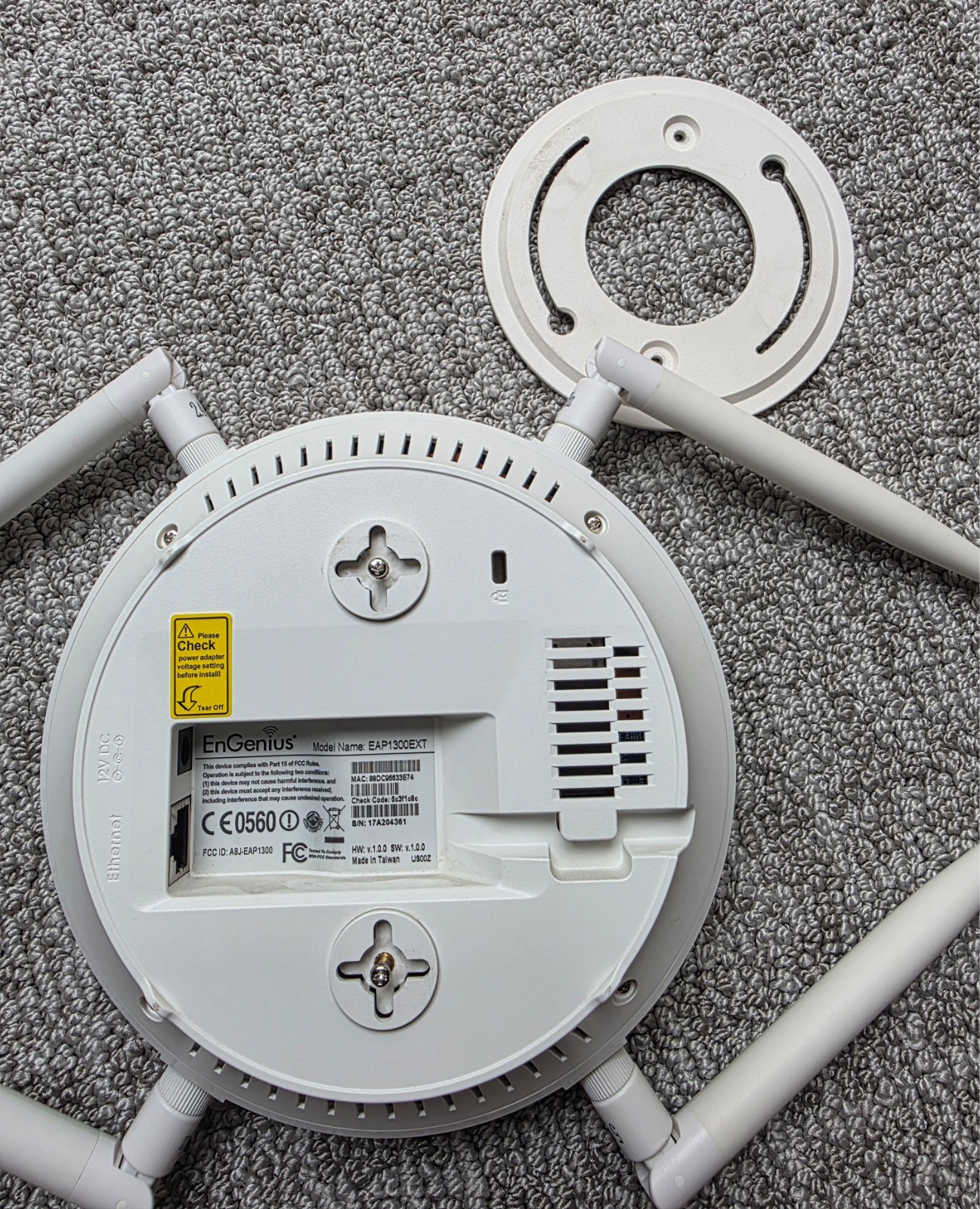 EnGenius Indoor Wifi Access Point EAP1300EXT – USED