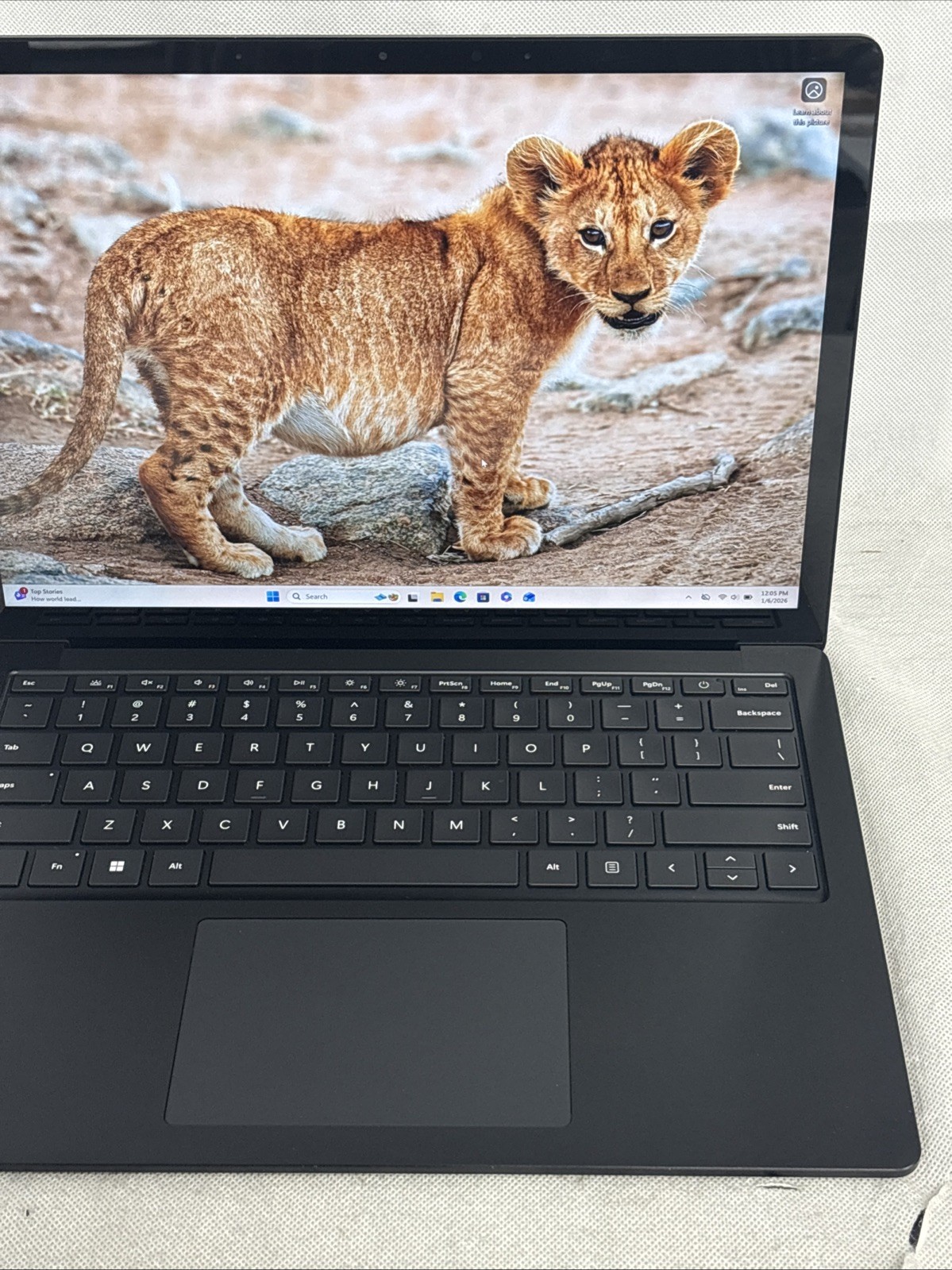 Microsoft Surface Laptop 5 13.5” (512GB, Intel Core i7 12th, 16GB RAM) – Black