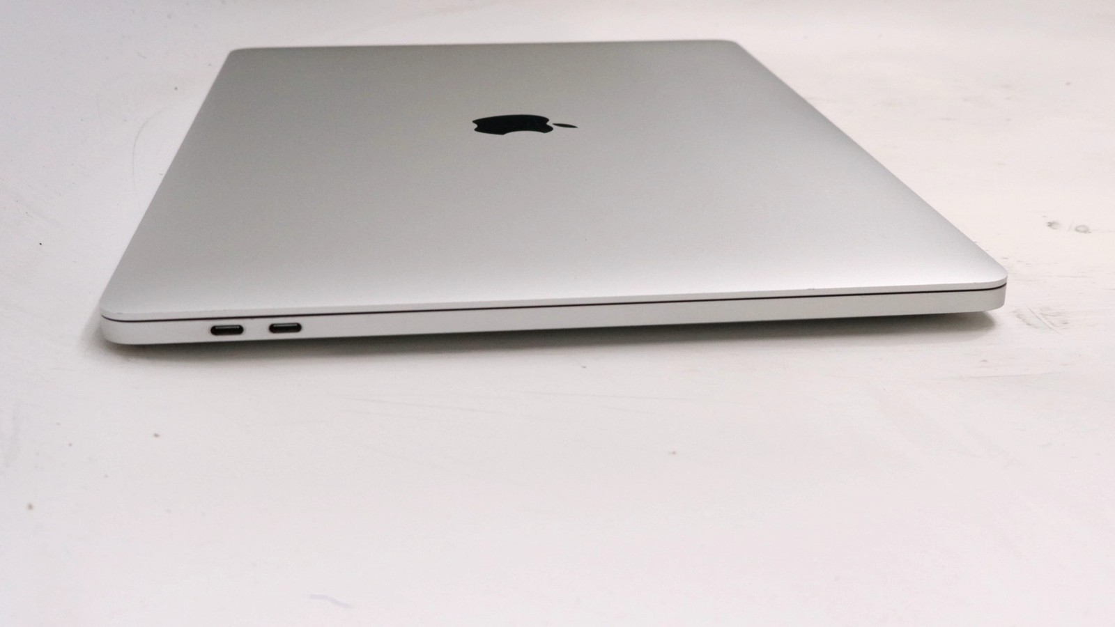 Apple Macbook Pro 16″ i9-9980HK 32GB 512GB – Very Good