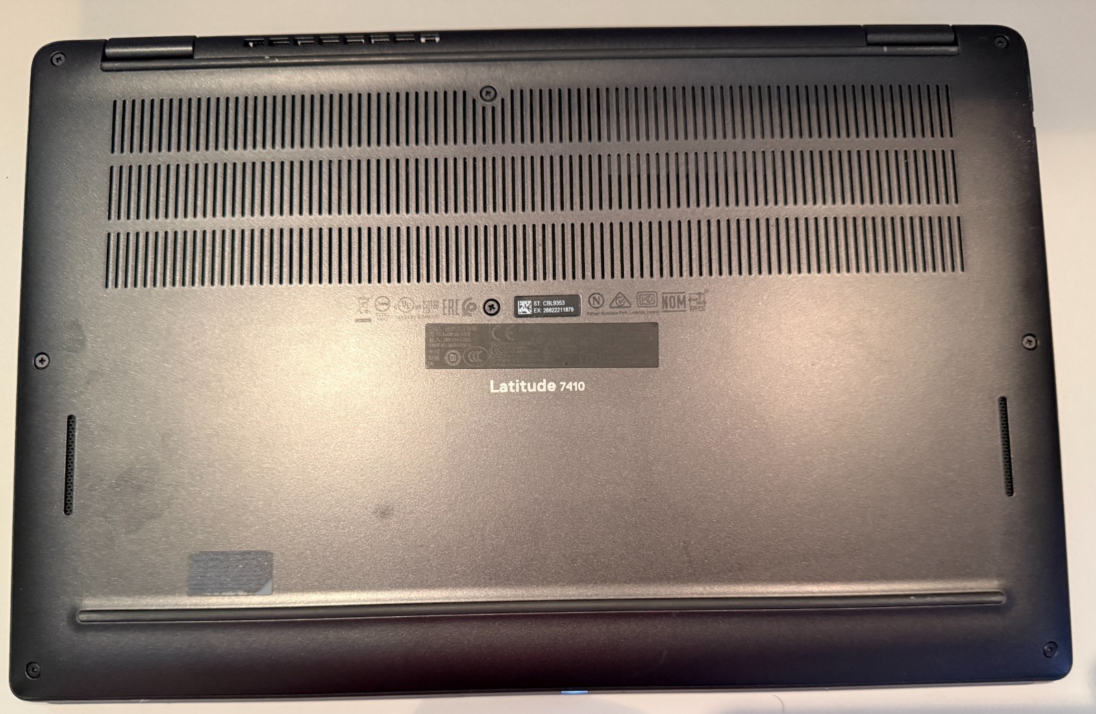 Dell Latitude 7410 14″FHD Core i5-10310U @ 1.70GHz 16GB RAM 256GB SSD W 11 Home