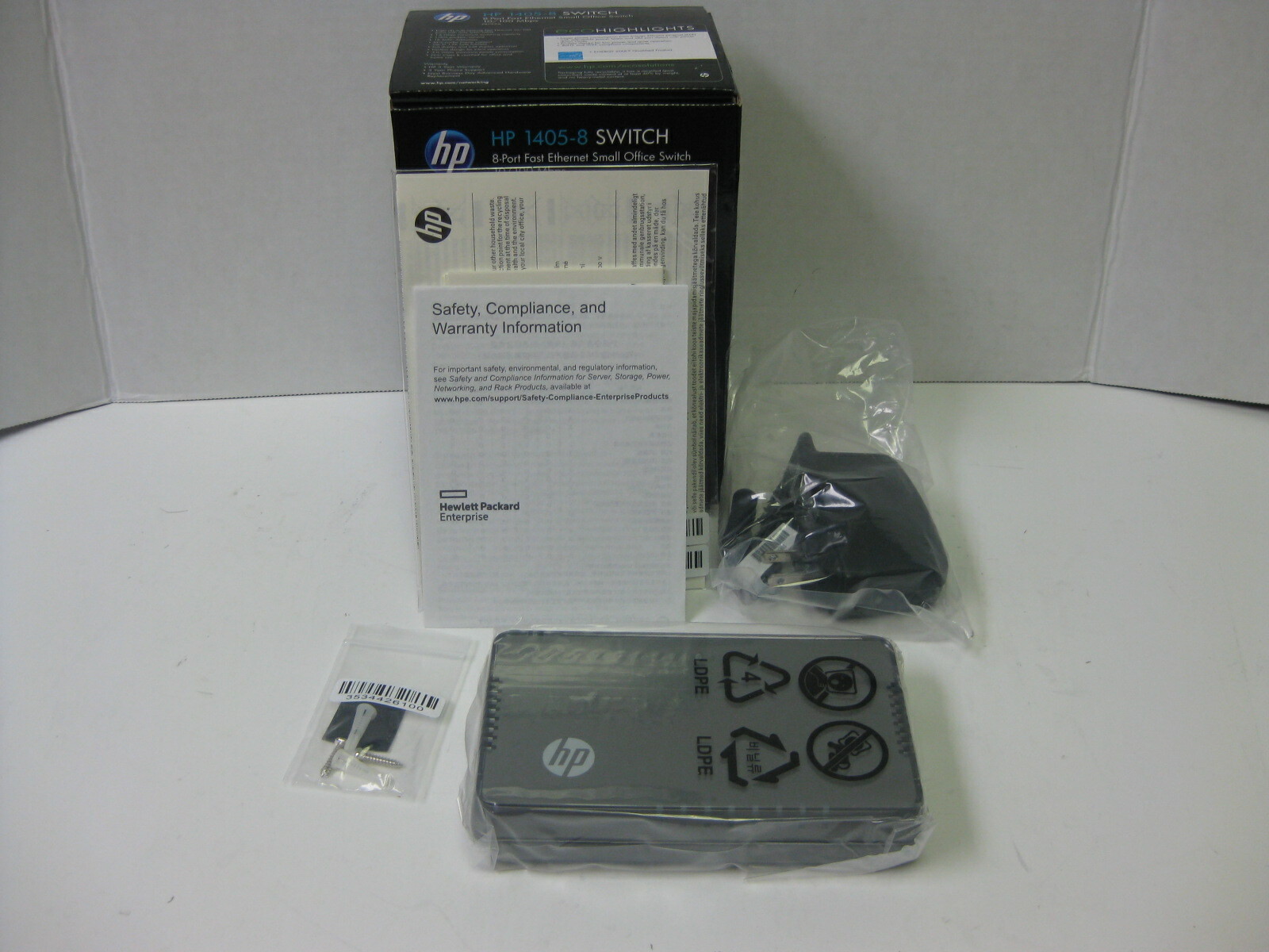 HP Small Office 1405-8 Switch 8-Port Fast Ethernet 10/100 Mbps J9793A