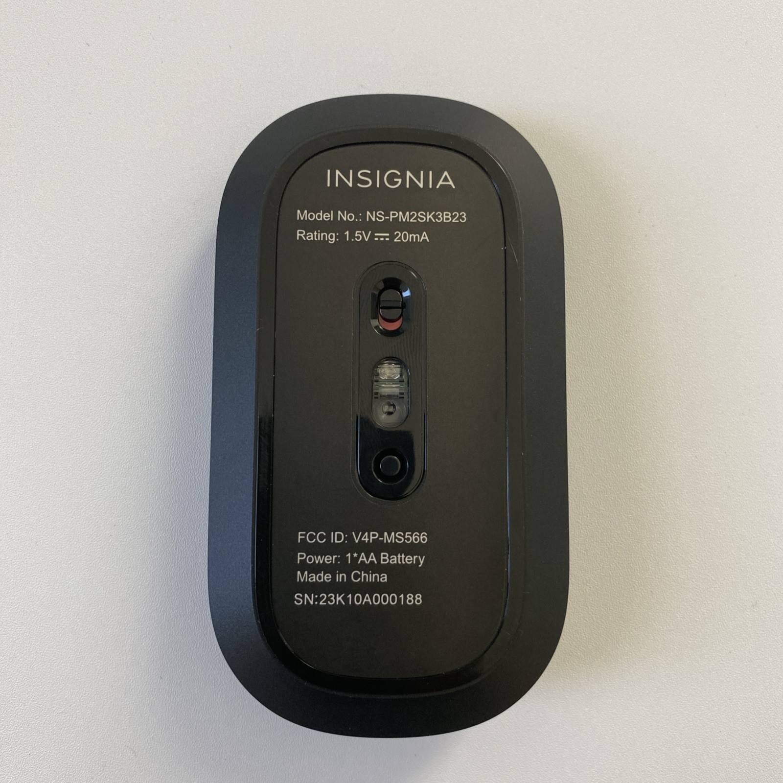 Insignia – Wireless Optical 3-Button Travel Mouse – Slim – Black