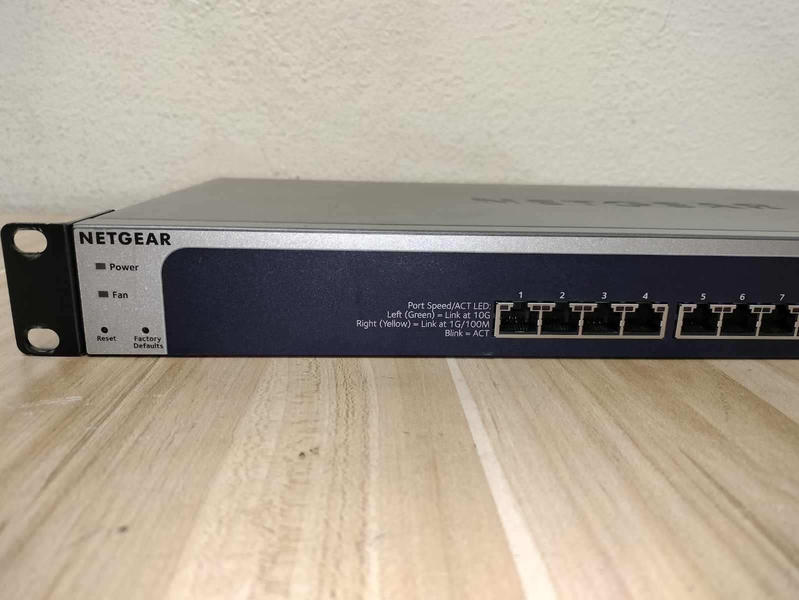 Netgear ProSafe XS716T 16-Port 10-Gigabit Smart Managed Switch w/ Rack Ears