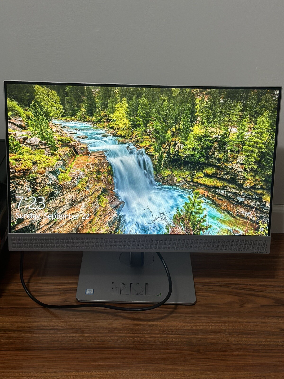 HP All-in-One 775NU0T. Intel (R) Core (TM) i7-7700 CPU