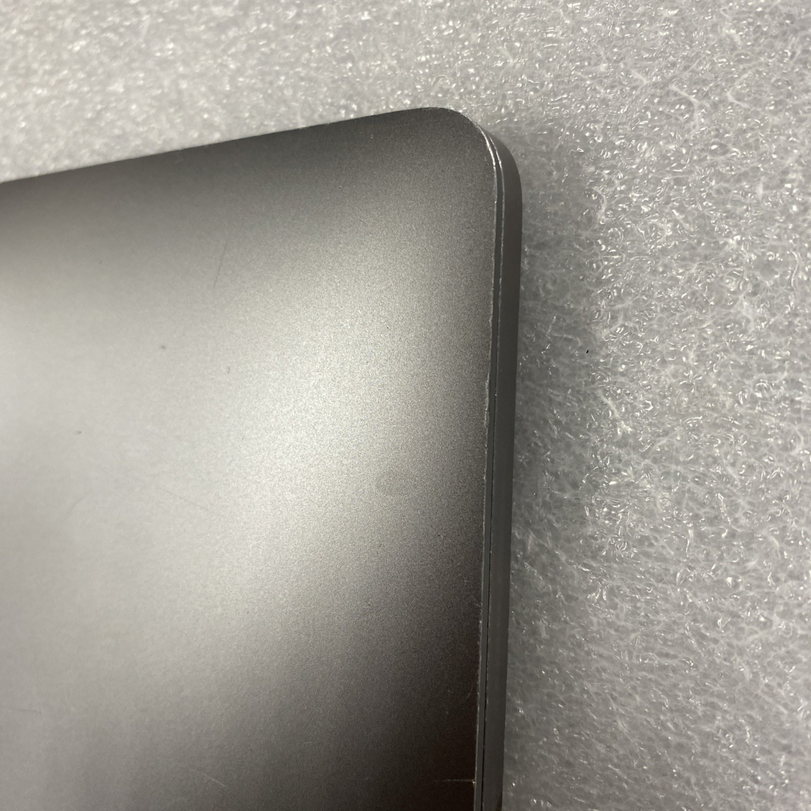 2020 Apple MacBook Pro A2251 – i5 – 16GB RAM – 512GB SSD – **READ DESCRIPTION**