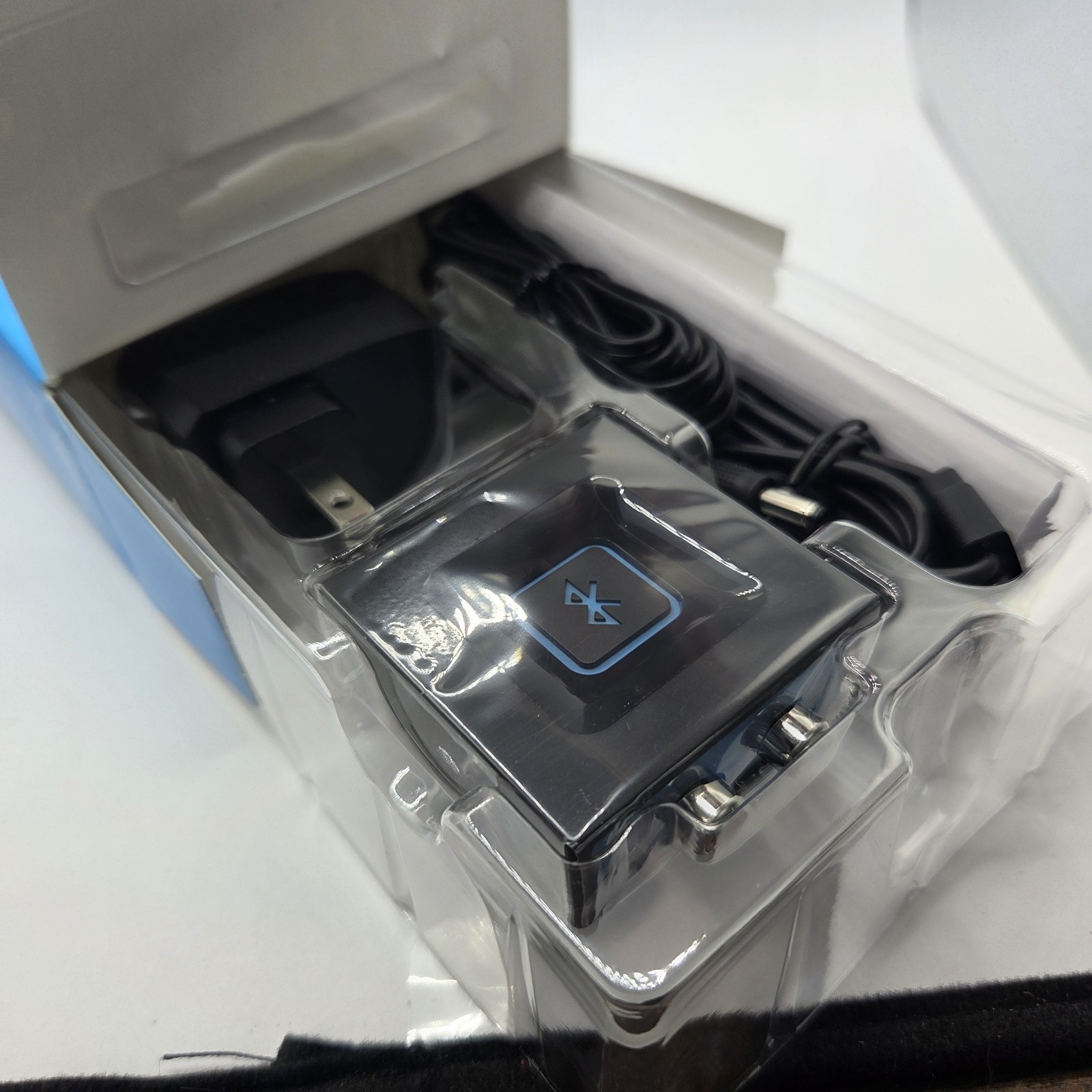 Logitech Bluetooth Audio Adapter Receiver for Wireless Streaming 980-000910