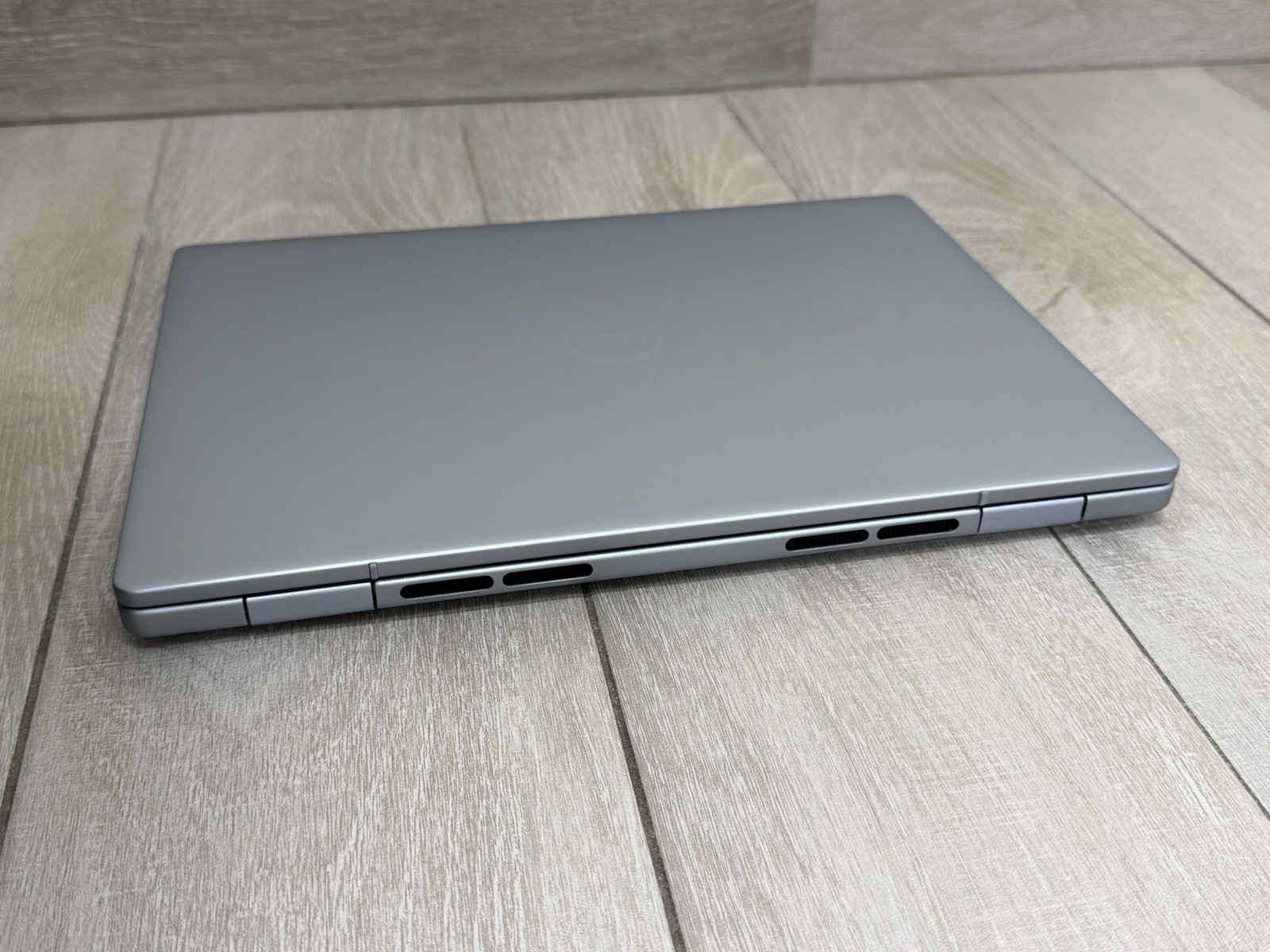 Dell Inspiron 14 Plus 7440 14″ Core Ultra 7 155H 1TB NVMe SSD 16GB RAM Excellent