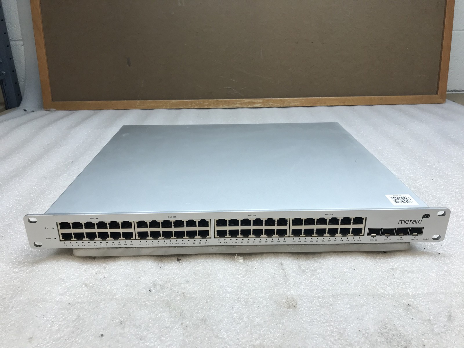 Cisco Meraki MS42P-HW 48 Port PoE Gigabit Cloud Switch with Rack Ears UNCLAIMED