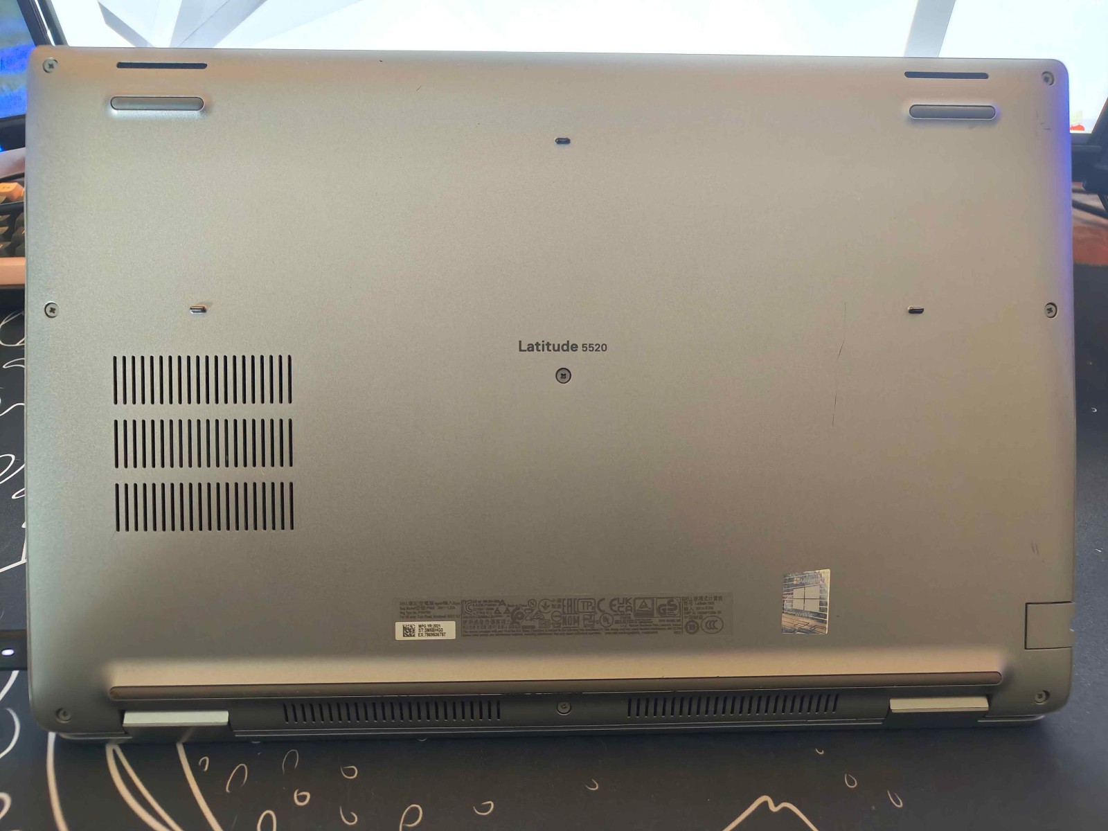Dell Latitude 5520 15.6” (256GB SSD Intel i5-1145G7 8GB RAM) Laptop NO Charger