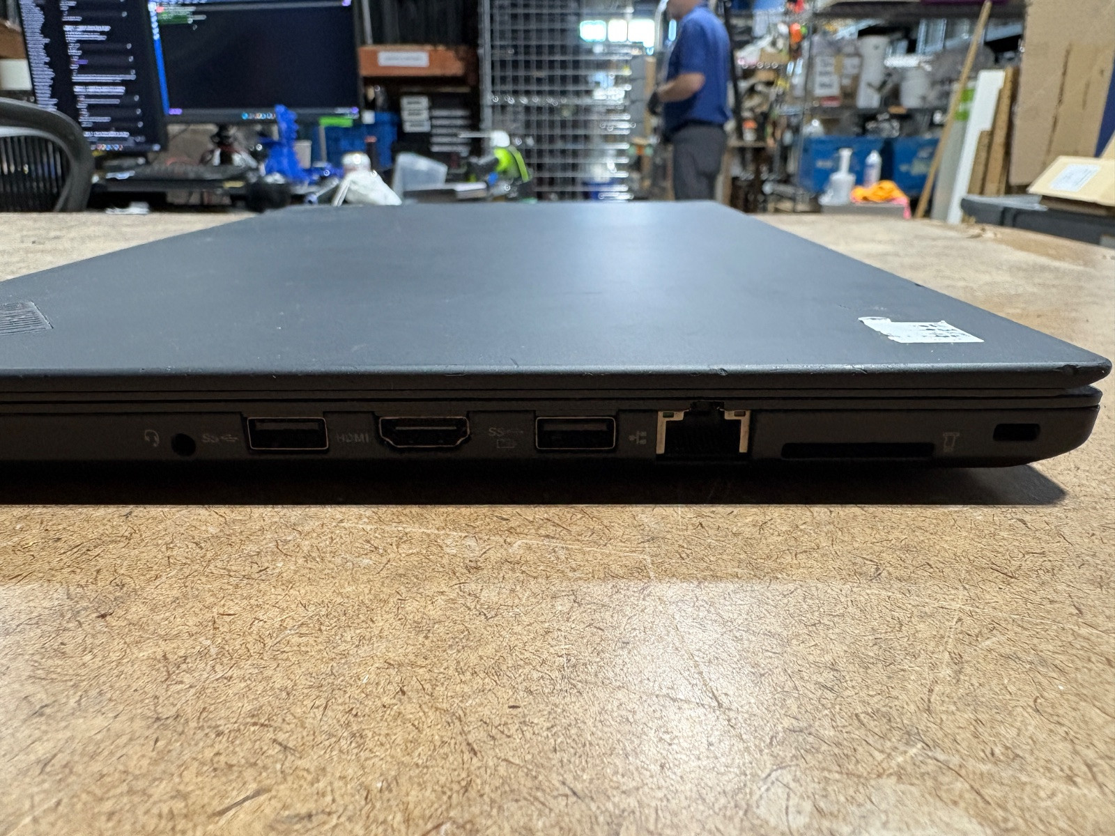 Lenovo ThinkPad T470 14″ FHD i5-6200U 8GB RAM 256GB SSD No OS No Charger