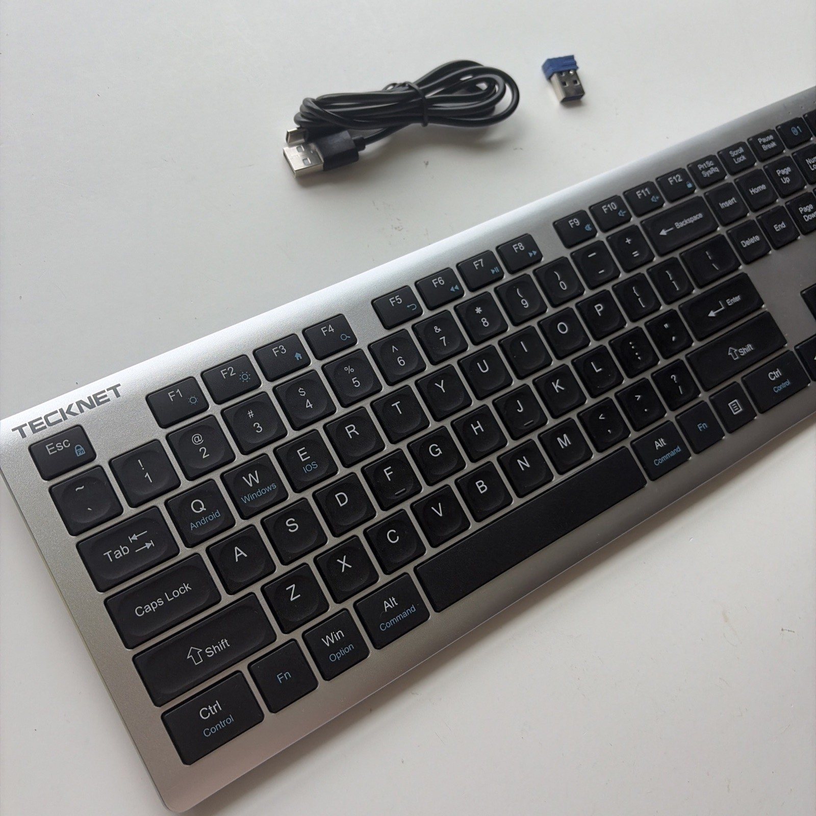TECKNET Bluetooth Keyboard Rechargeable, 4-Device Free Switching (2.4G+BT)