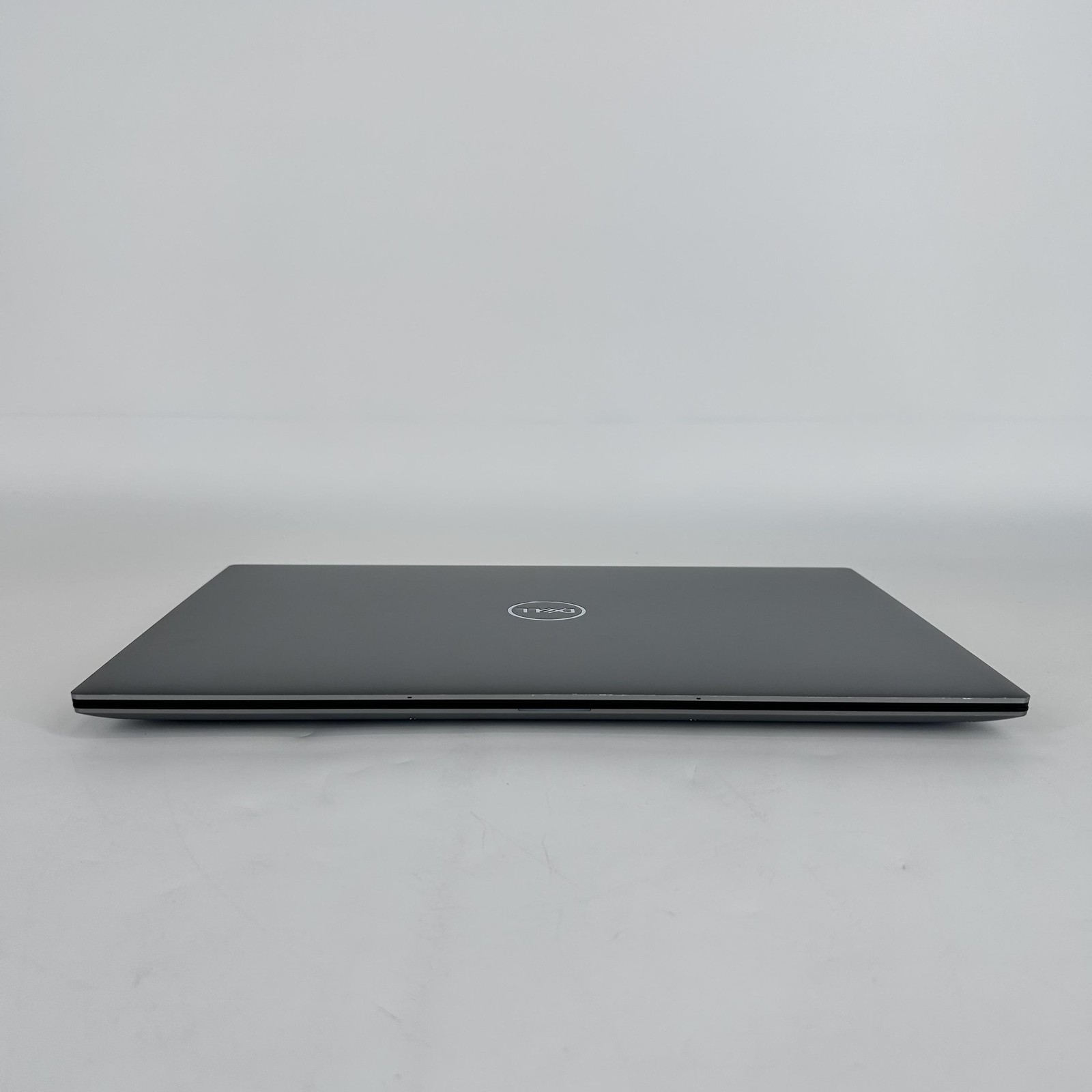 Dell Precision 5550 15 UHD+ TOUCH i9-10885H 32GB 2TB Quadro T2000 – LCD BLEED