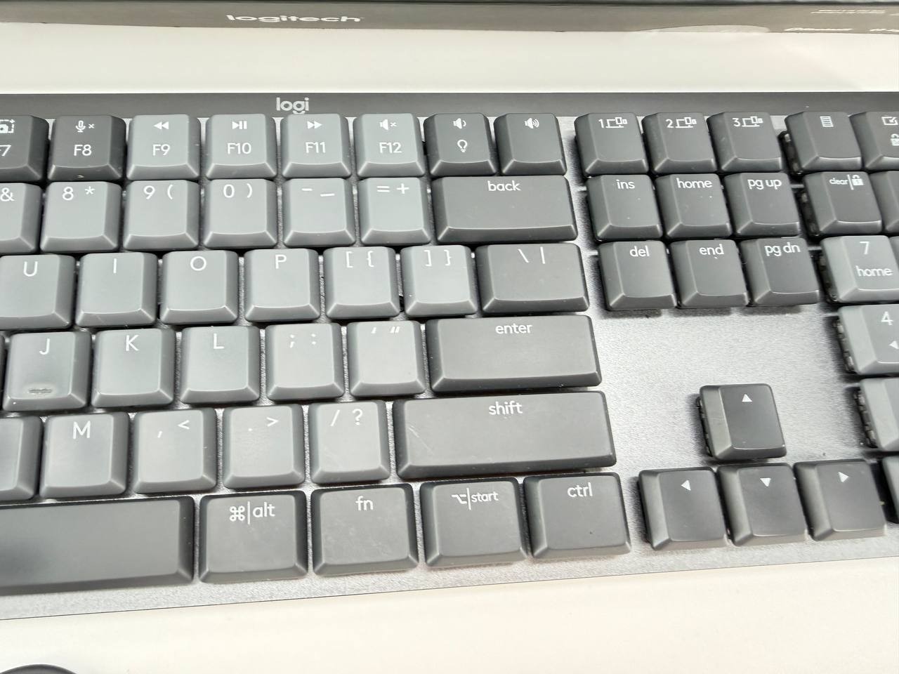 Logitech MX Mechanical Full Size Wireless Keyboard Tactile Quiet YR0082